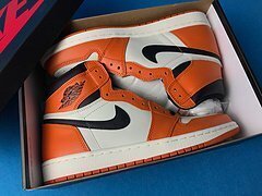 AJ1 Retro Reverse Shattered Backboard - Image 25