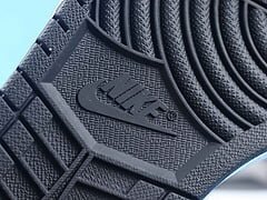 AJ1 Retro High Shadow (2018) - Image 10