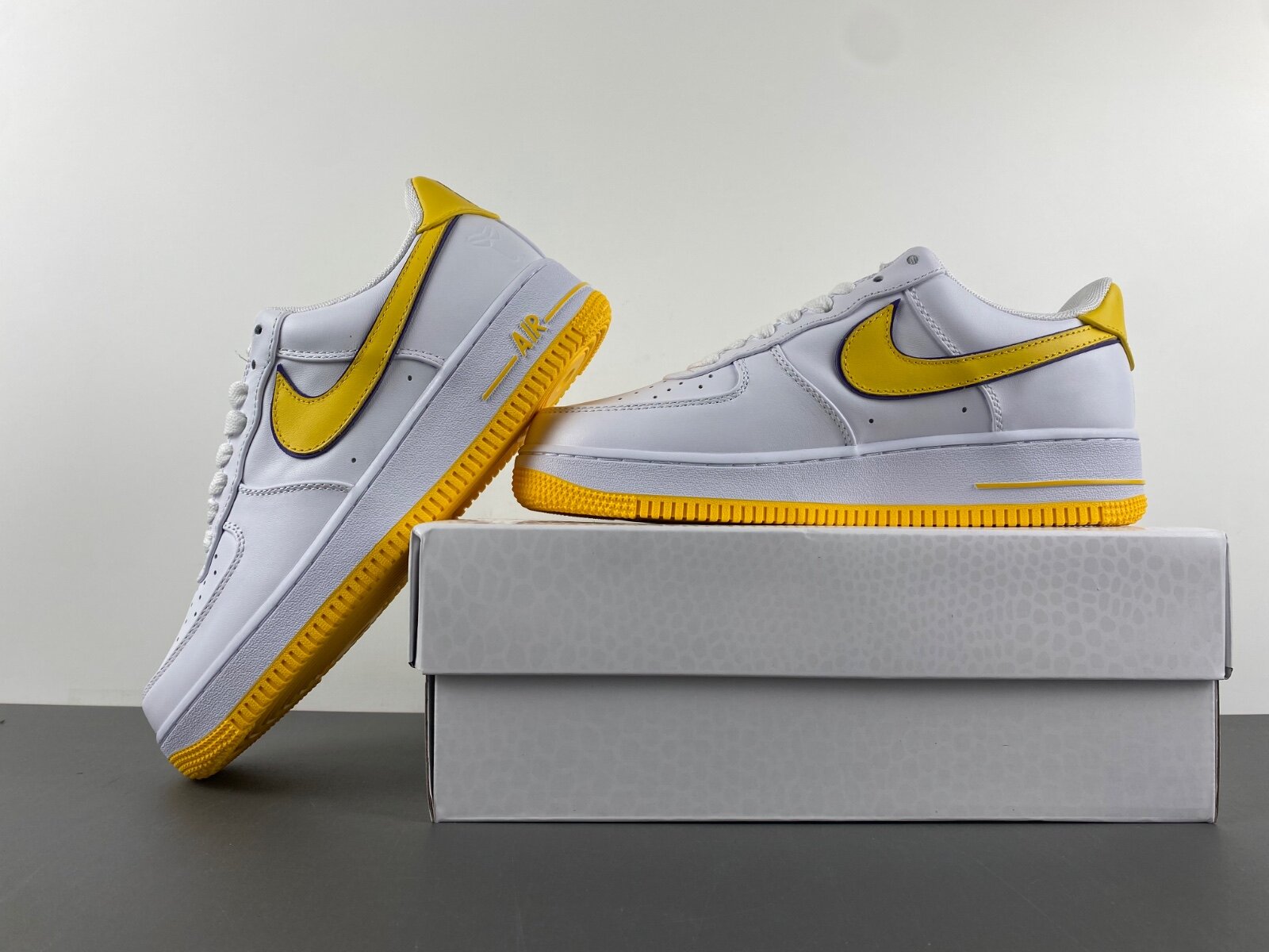 Air Force 1 Low Kobe Bryant Lakers Home - Image 6
