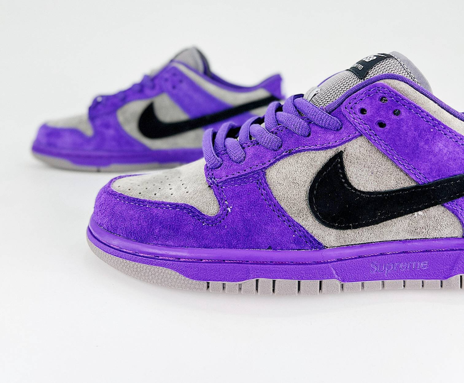 Supreme x SB Dunk Low Pack Purple - Image 3