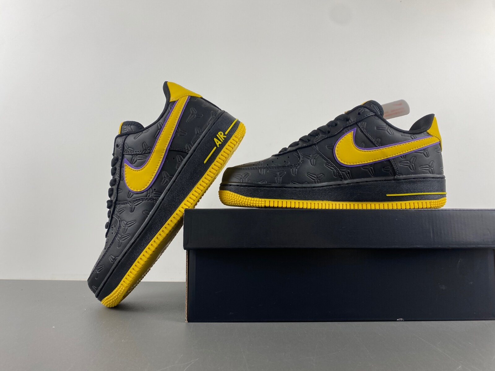 Air Force 1 Low Kobe Bryant Lakers Away - Image 4