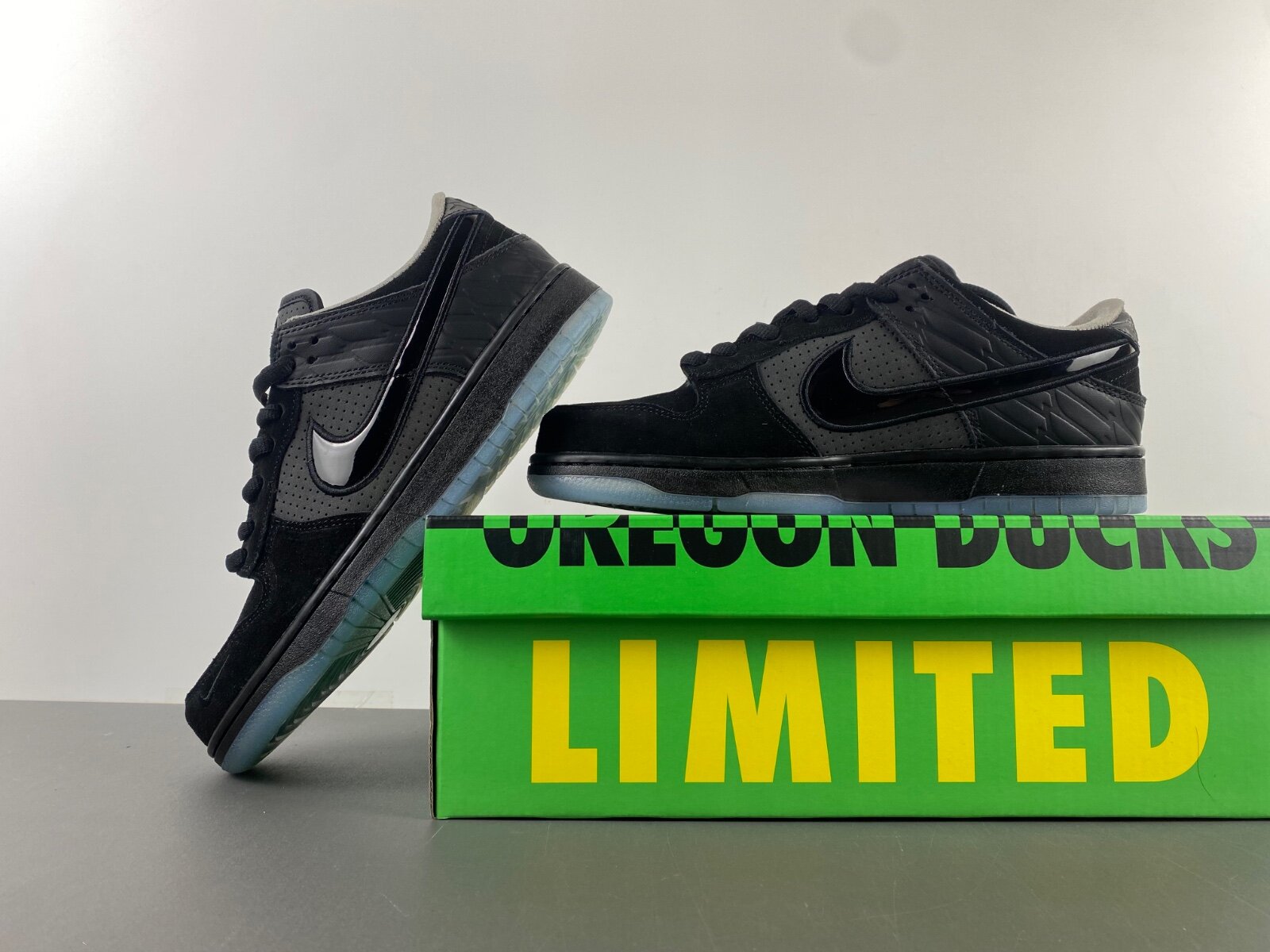 Dunk Low Ducks of a Feather Black University of Oregon PE - Image 5