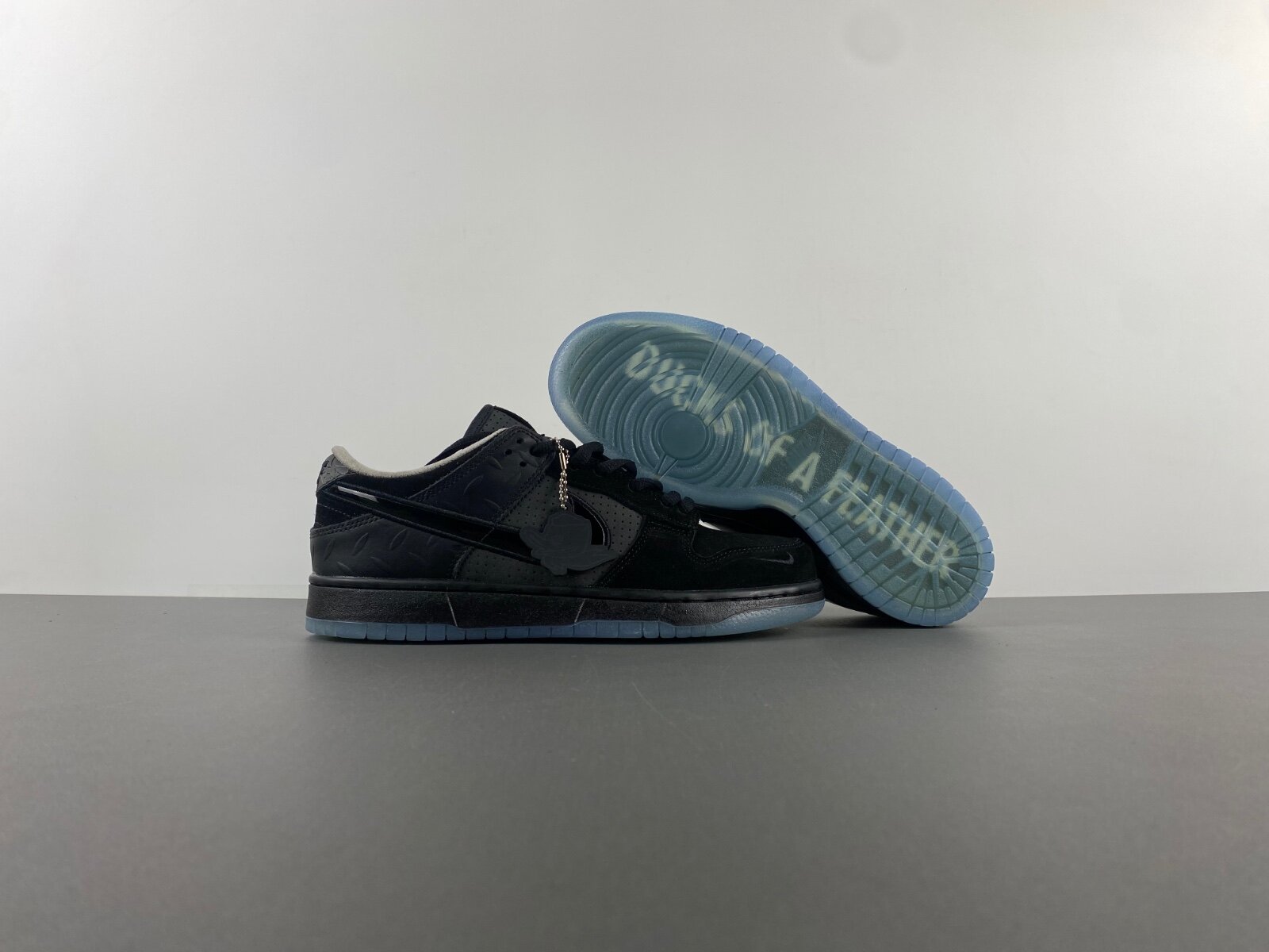 Dunk Low Ducks of a Feather Black University of Oregon PE - Image 8