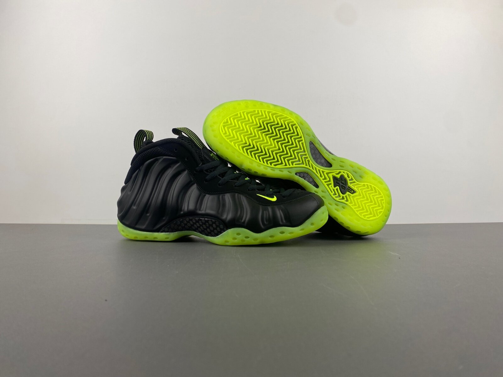 Air Foamposite One “Volt” - Image 3