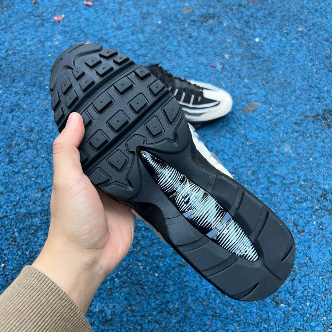 Air Max 95 Comme des Garcons Black Grey - Image 4