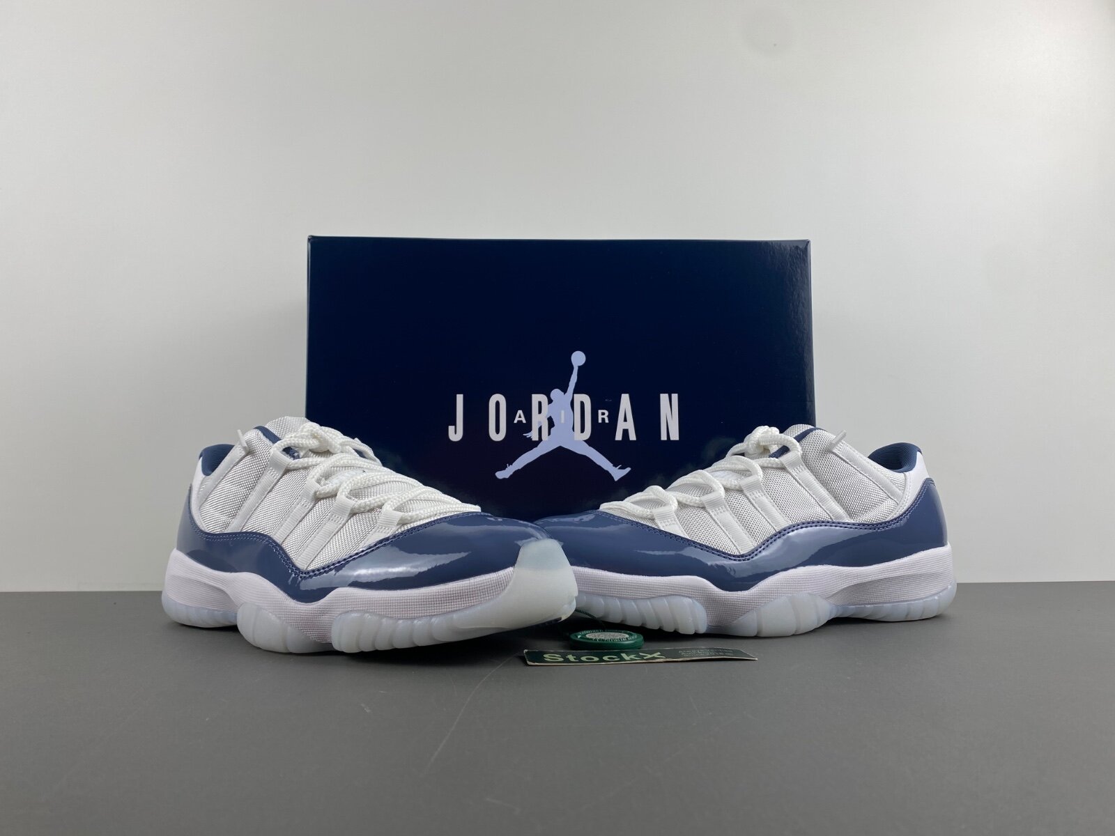 AJ11 Diffused Blue Low - Image 3