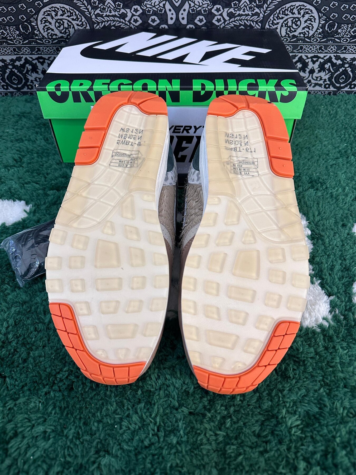 Air Max 1 ‘87 Luxe ‘University Of Oregon’ PE - Image 3
