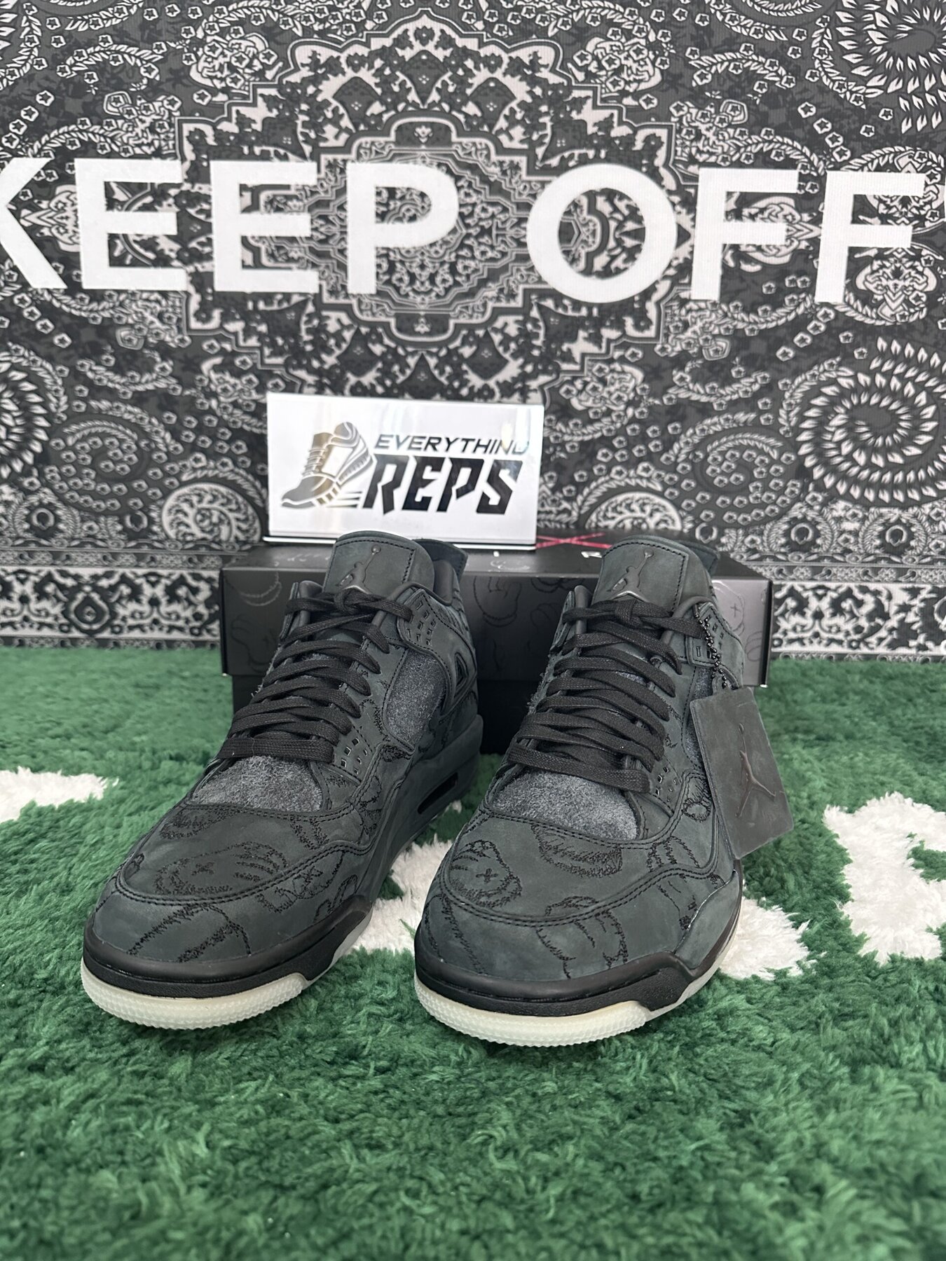 AJ4 Retro Kaws Black - Image 4