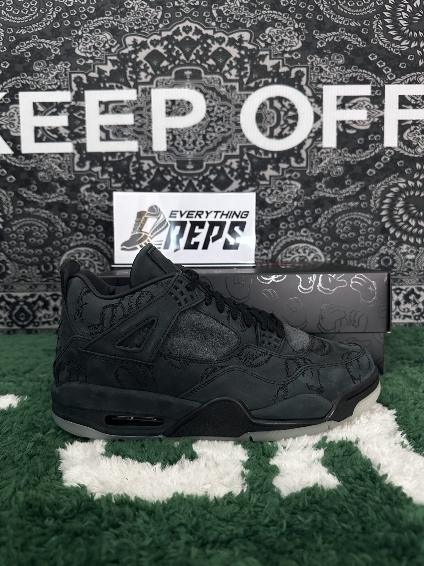 AJ4 Retro Kaws Black - Image 7