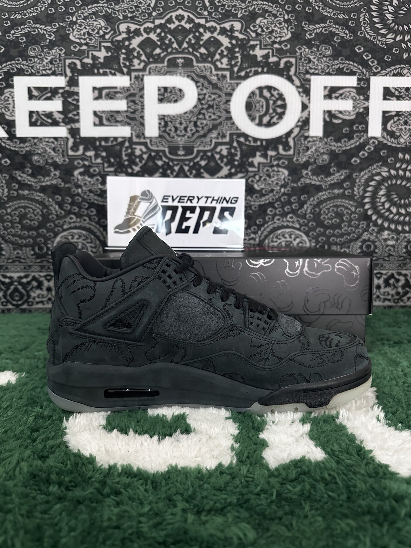 AJ4 Retro Kaws Black - Image 9