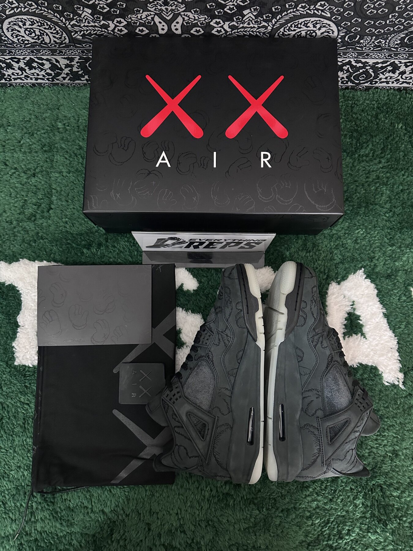 AJ4 Retro Kaws Black - Image 2
