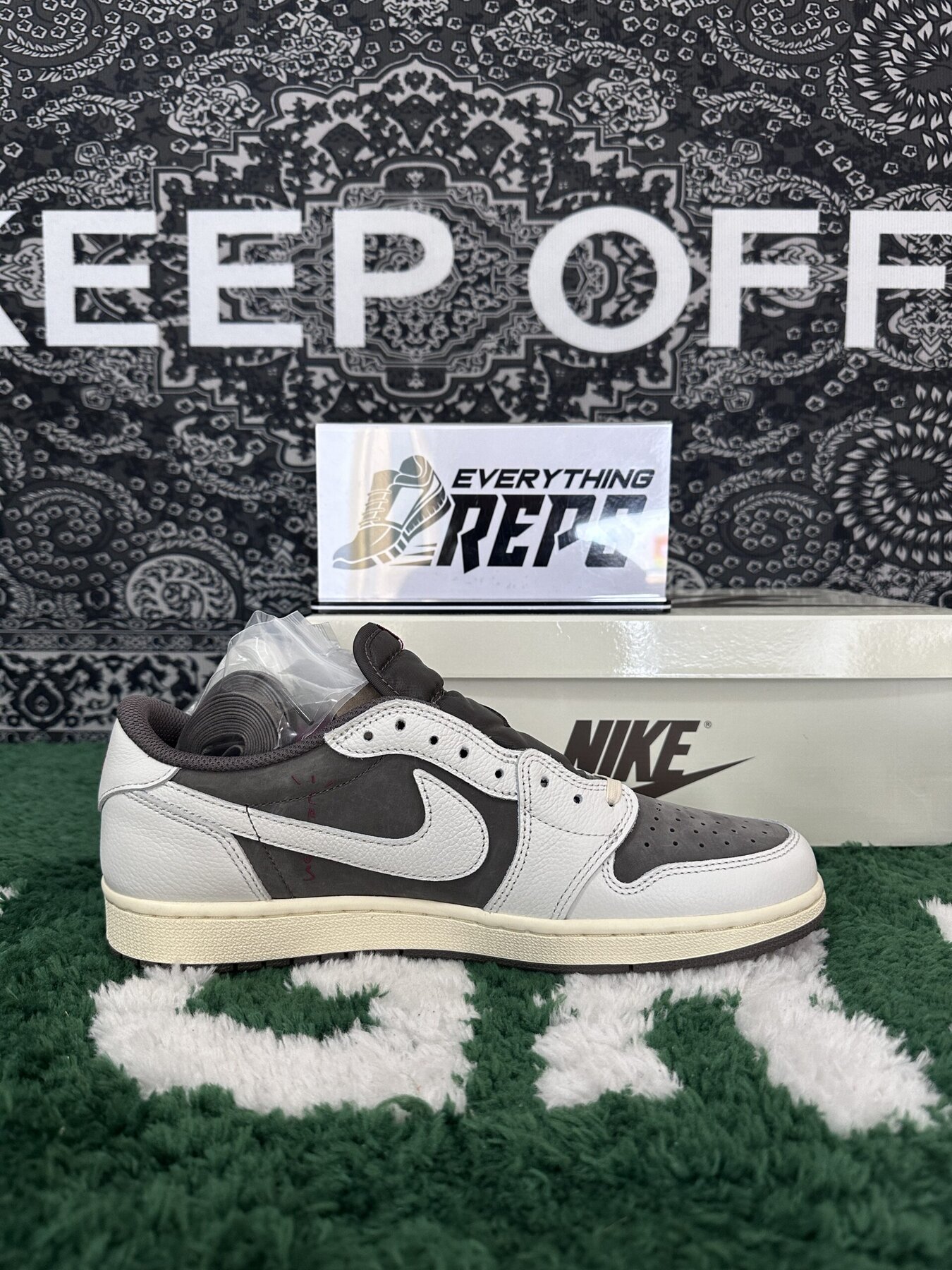 LJR BATCH (USA) TS Reverse Mocha AJ1 Low - Image 4