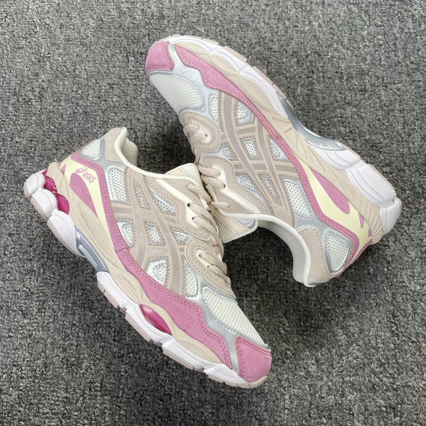 ASICS Gel-NYC Cream Mineral Beige Pink - Image 3