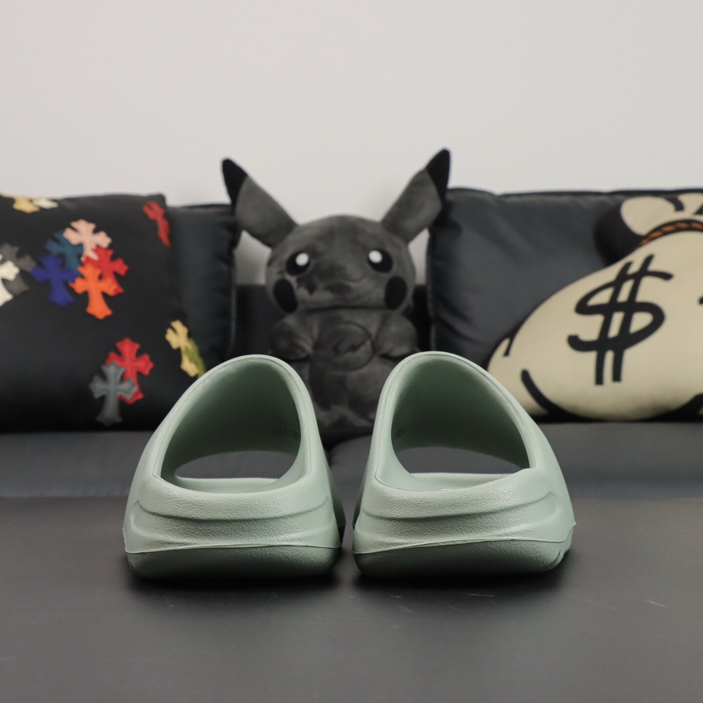 adidas Yeezy Slide Salt - Image 2