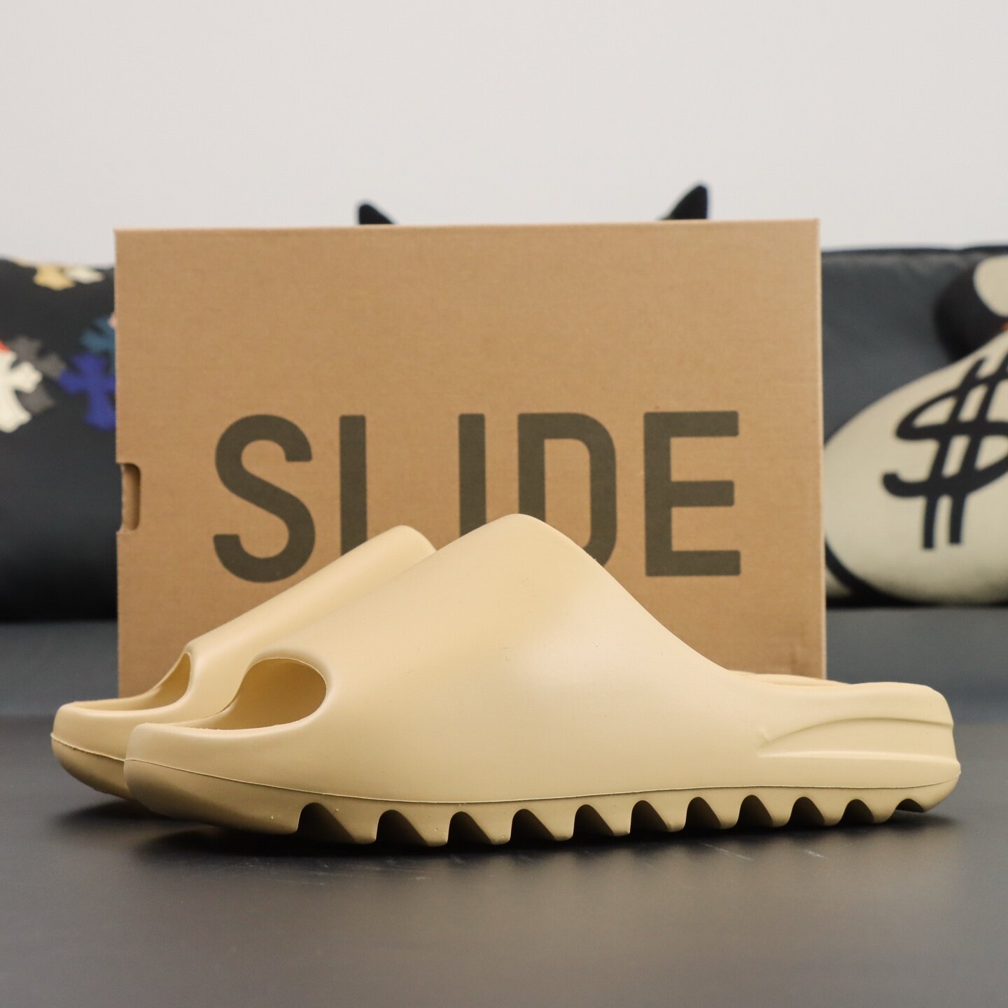 Yeezy Slide Desert Sand - Image 8