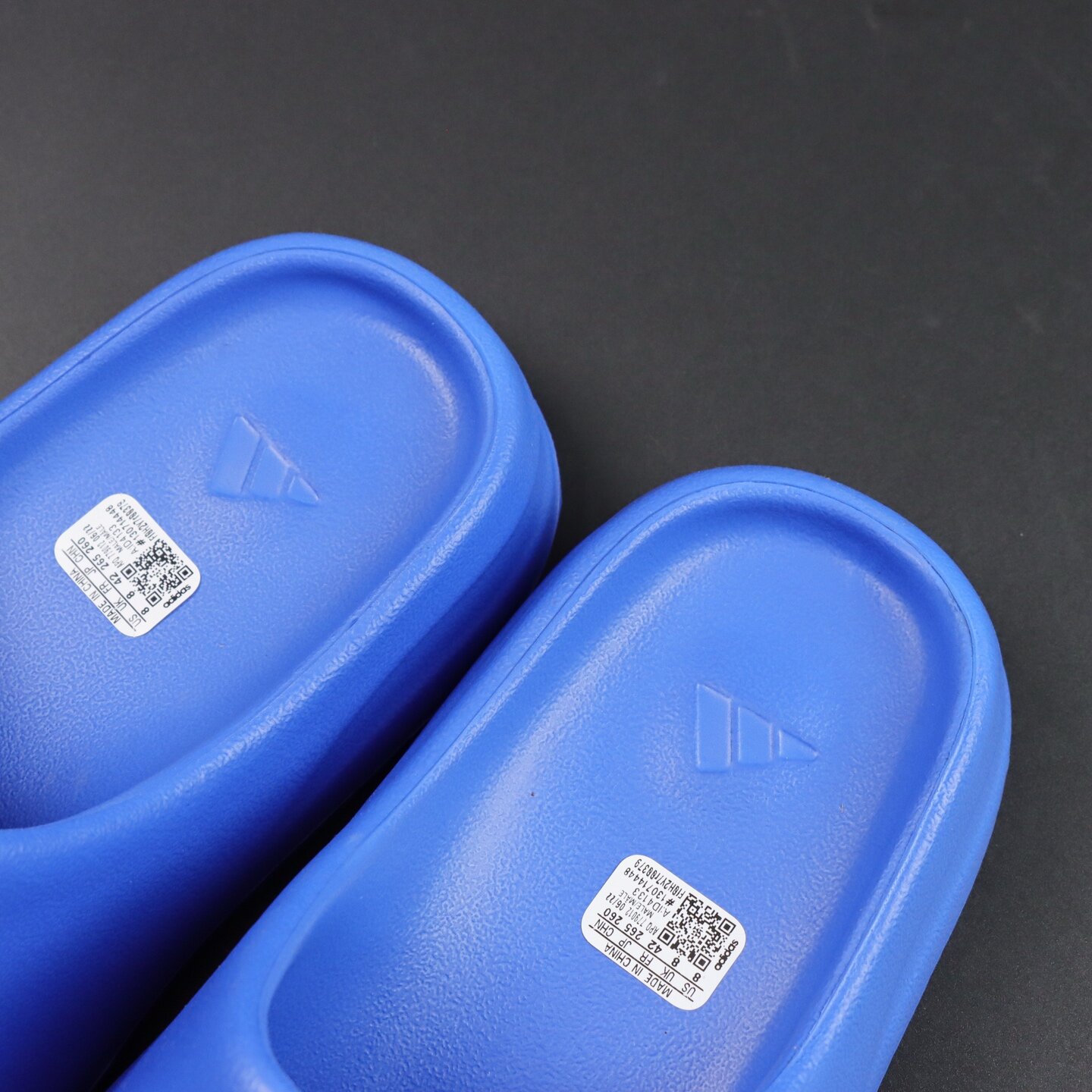 adidas Yeezy Slide Azure - Image 2