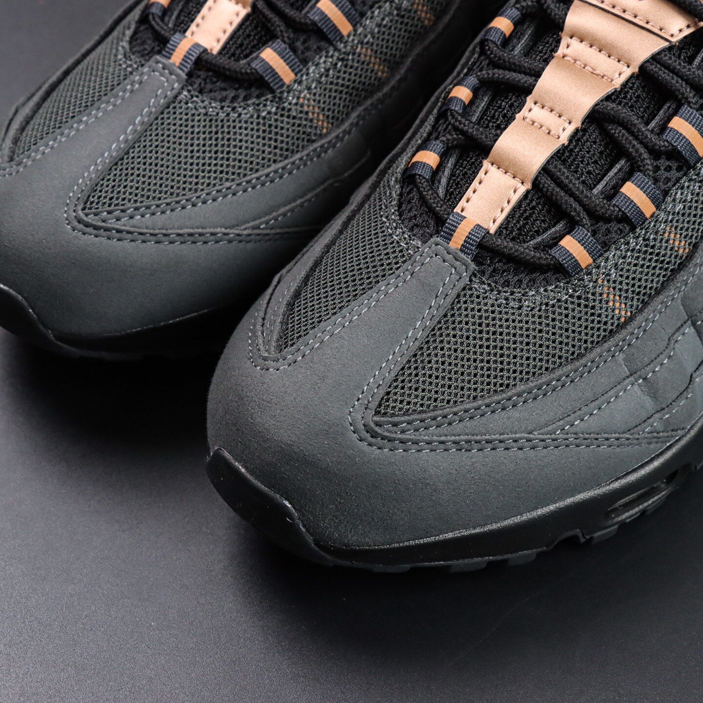Air Max 95 Central Cee Live Yours - Image 7