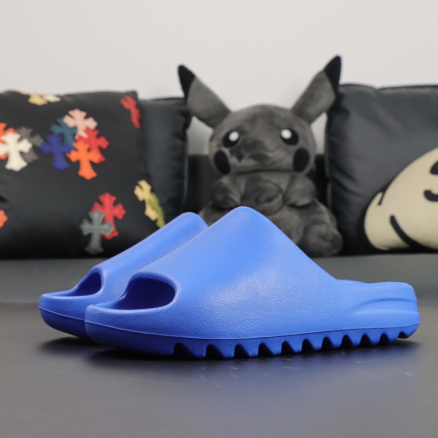 adidas Yeezy Slide Azure - Image 4