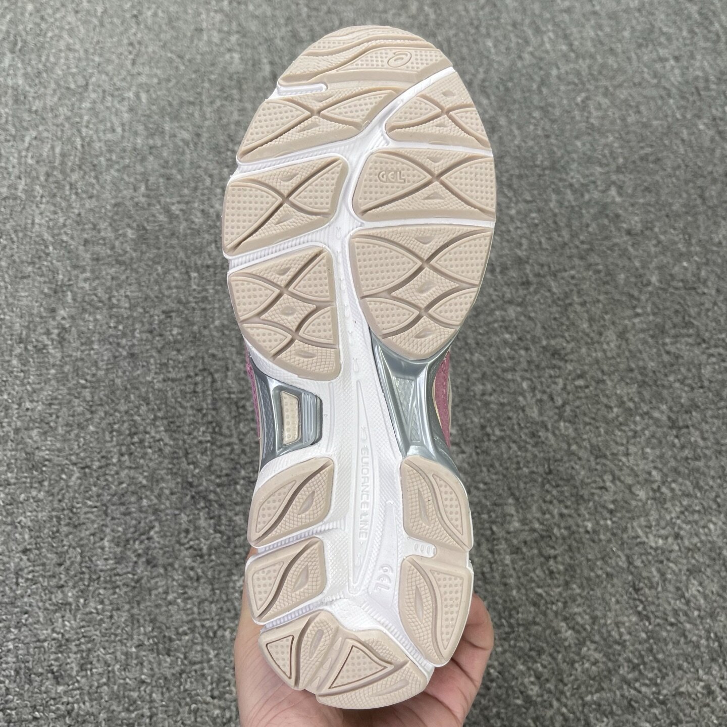 ASICS Gel-NYC Cream Mineral Beige Pink - Image 8