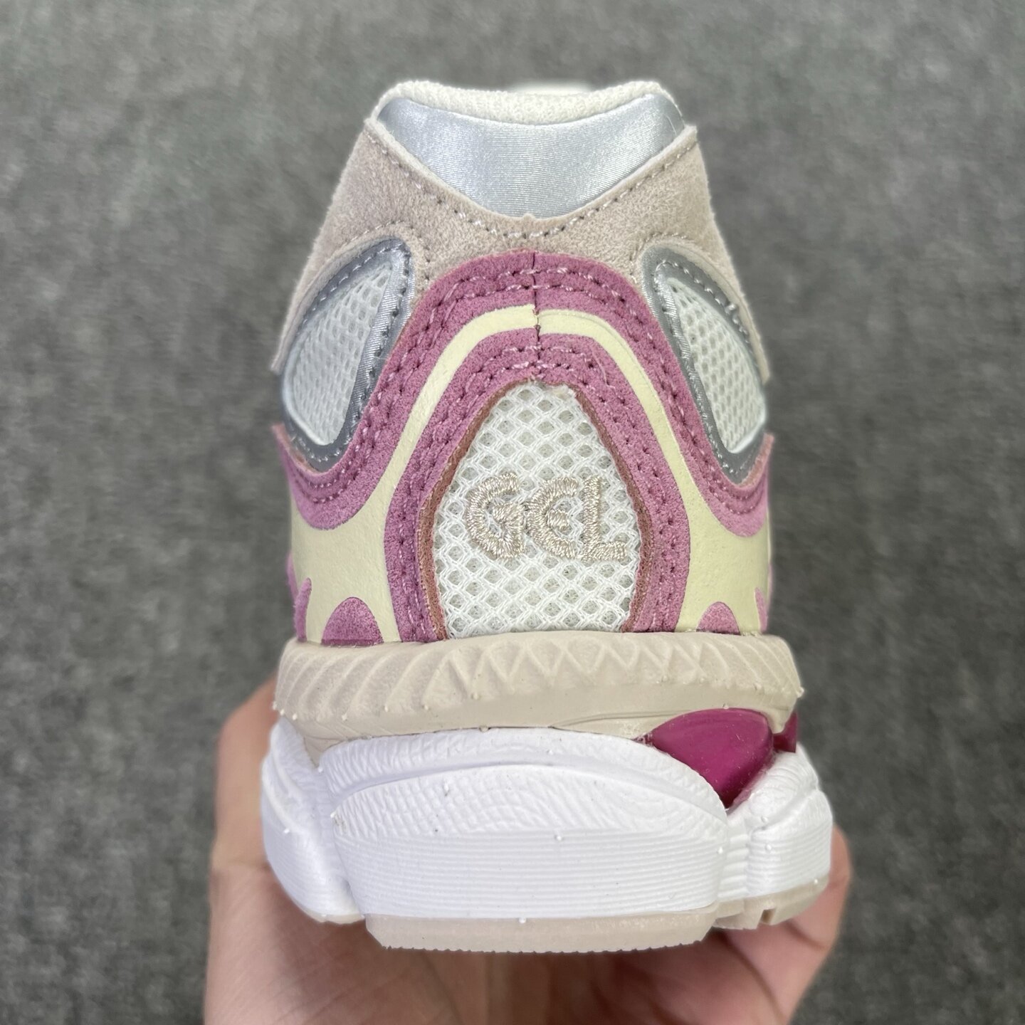 ASICS Gel-NYC Cream Mineral Beige Pink - Image 9