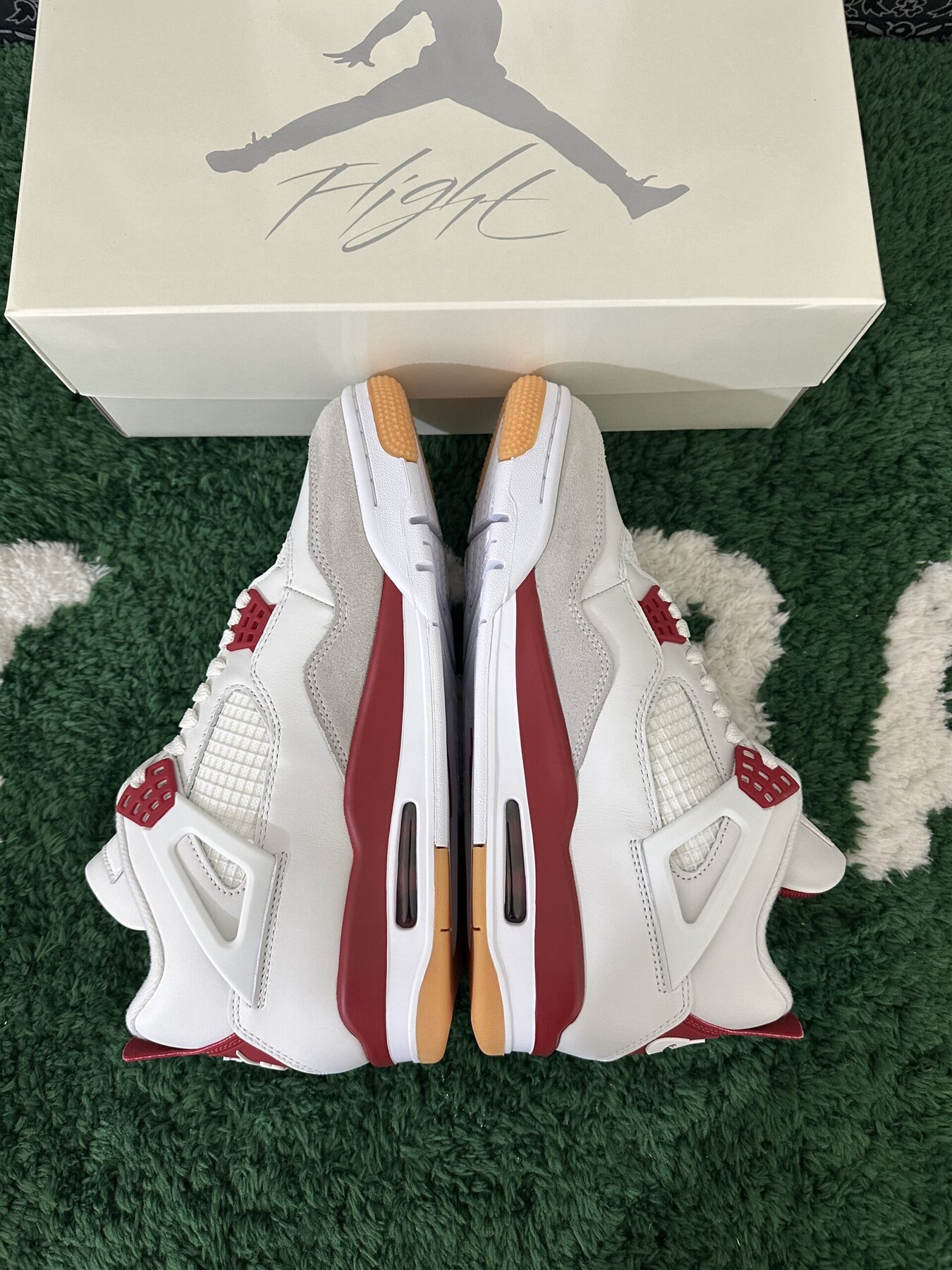 AJ4 Retro SB Varsity Red - Image 5
