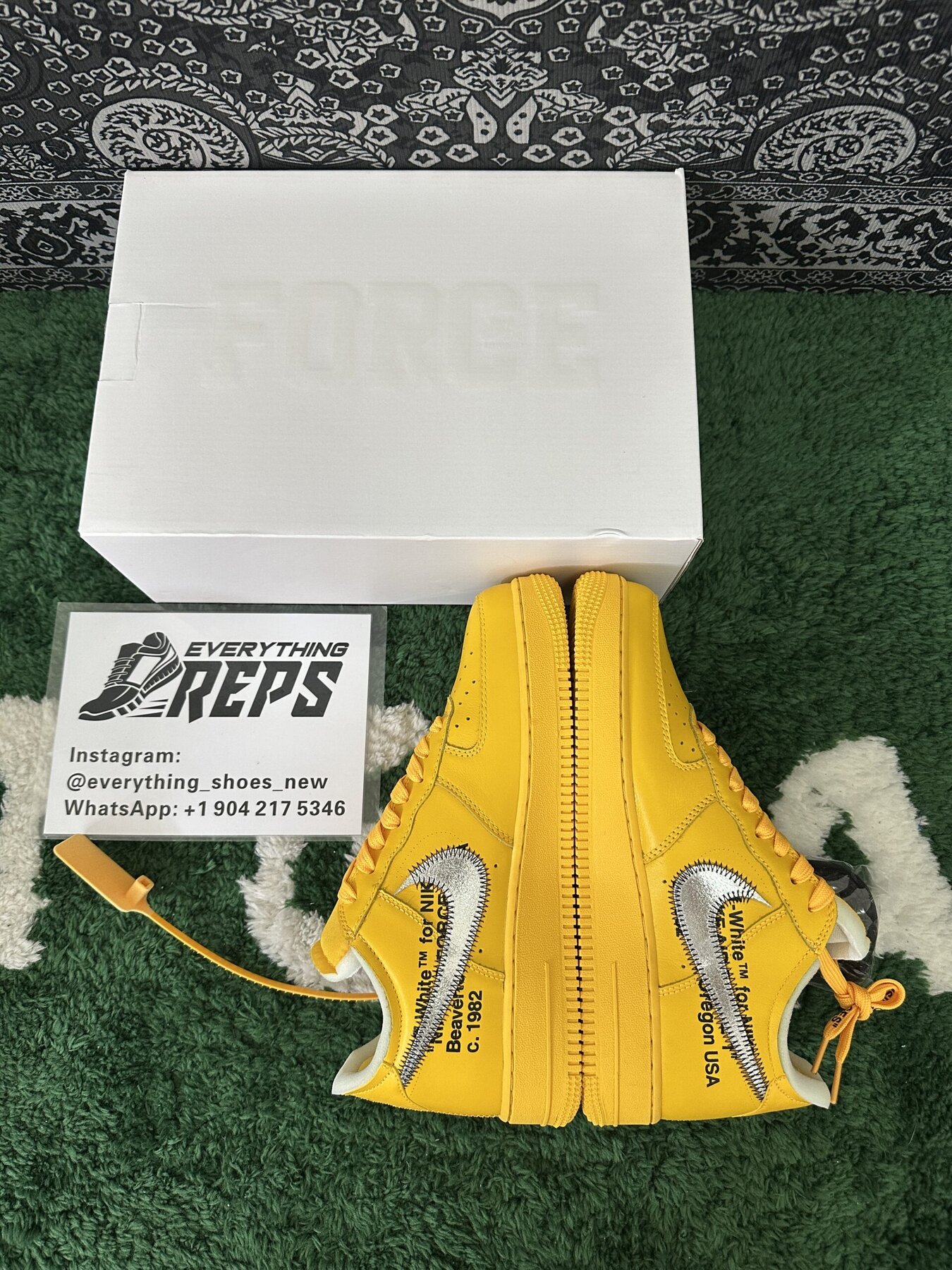 Air Force 1 Low OFF-WHITE University Gold Metallic Silver - Image 9