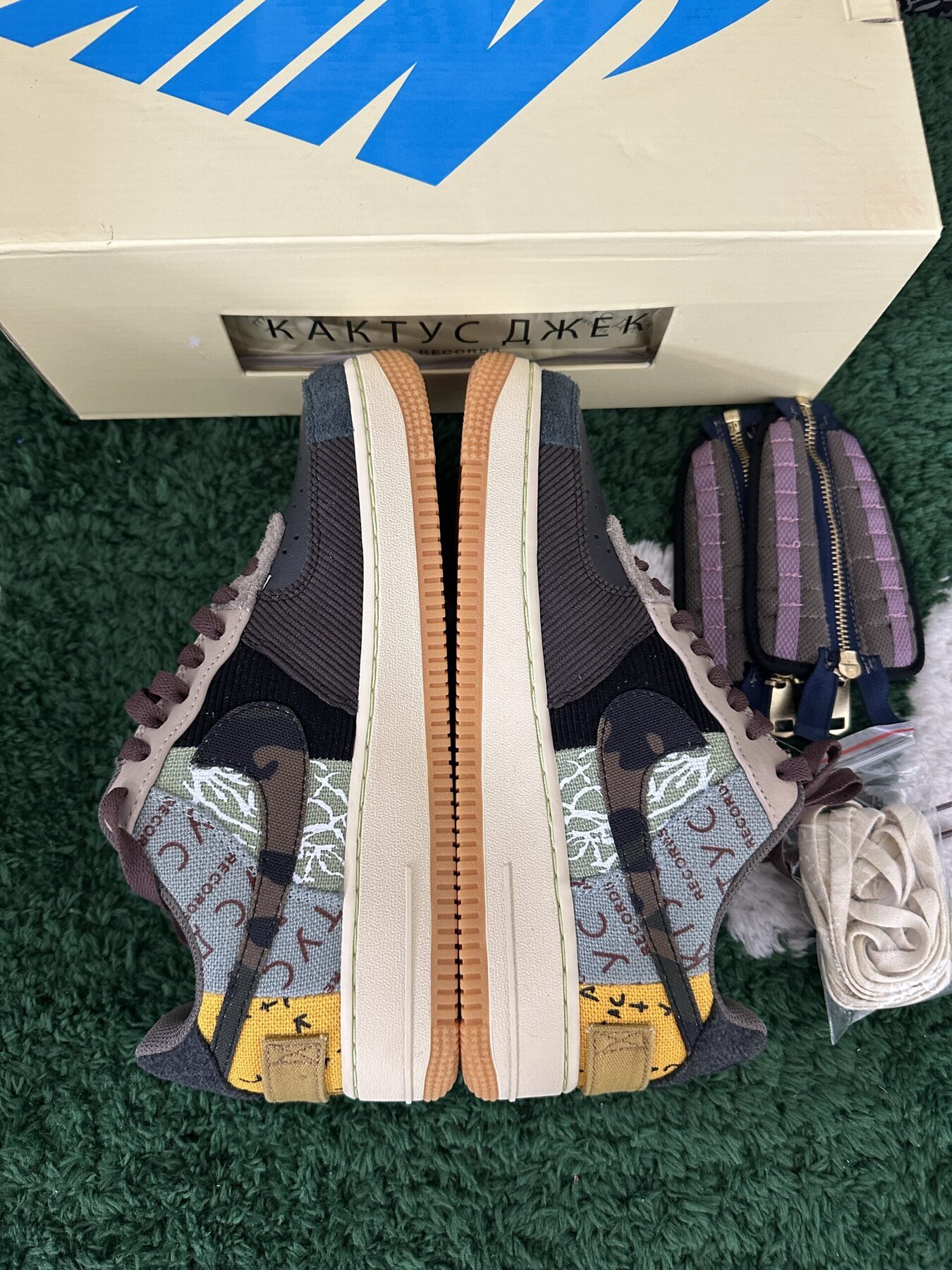 Air Force 1 Low TS Cactus Jack - Image 8