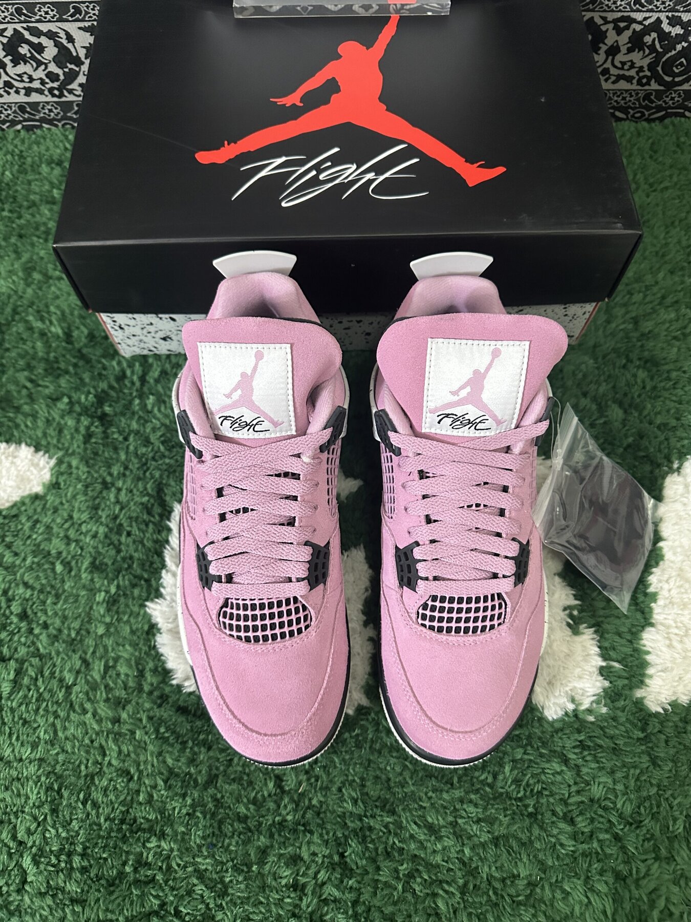 Women's AJ4 Retro Orchid - Image 9
