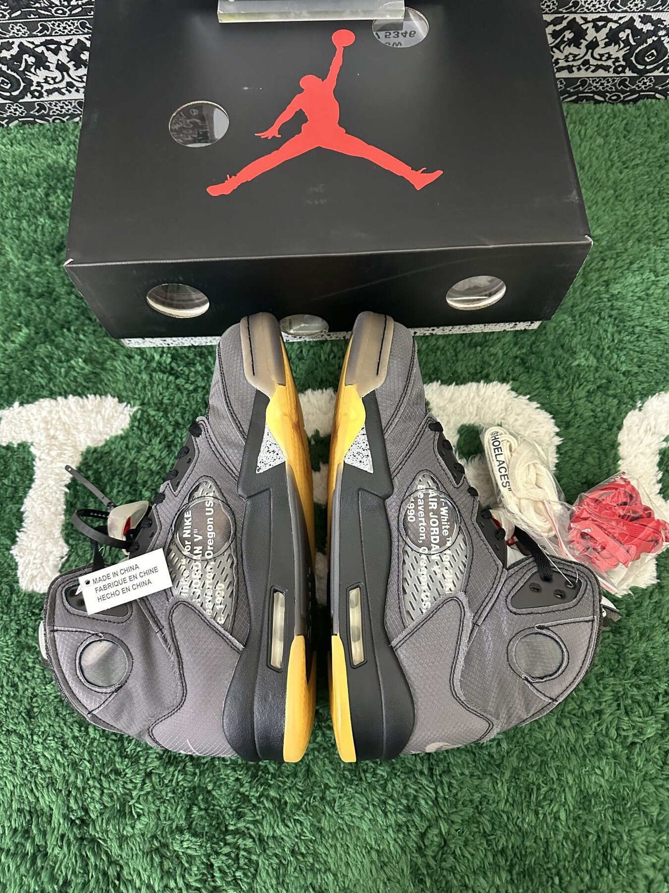 AJ5 Retro Off-White Black - Image 3