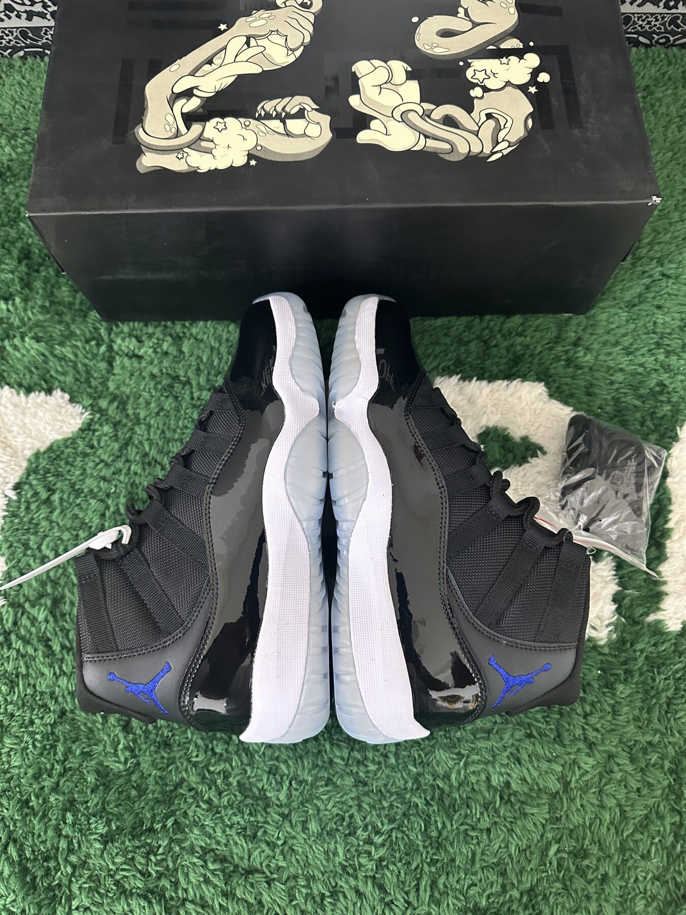 AJ11 Retro Space Jam - Image 8