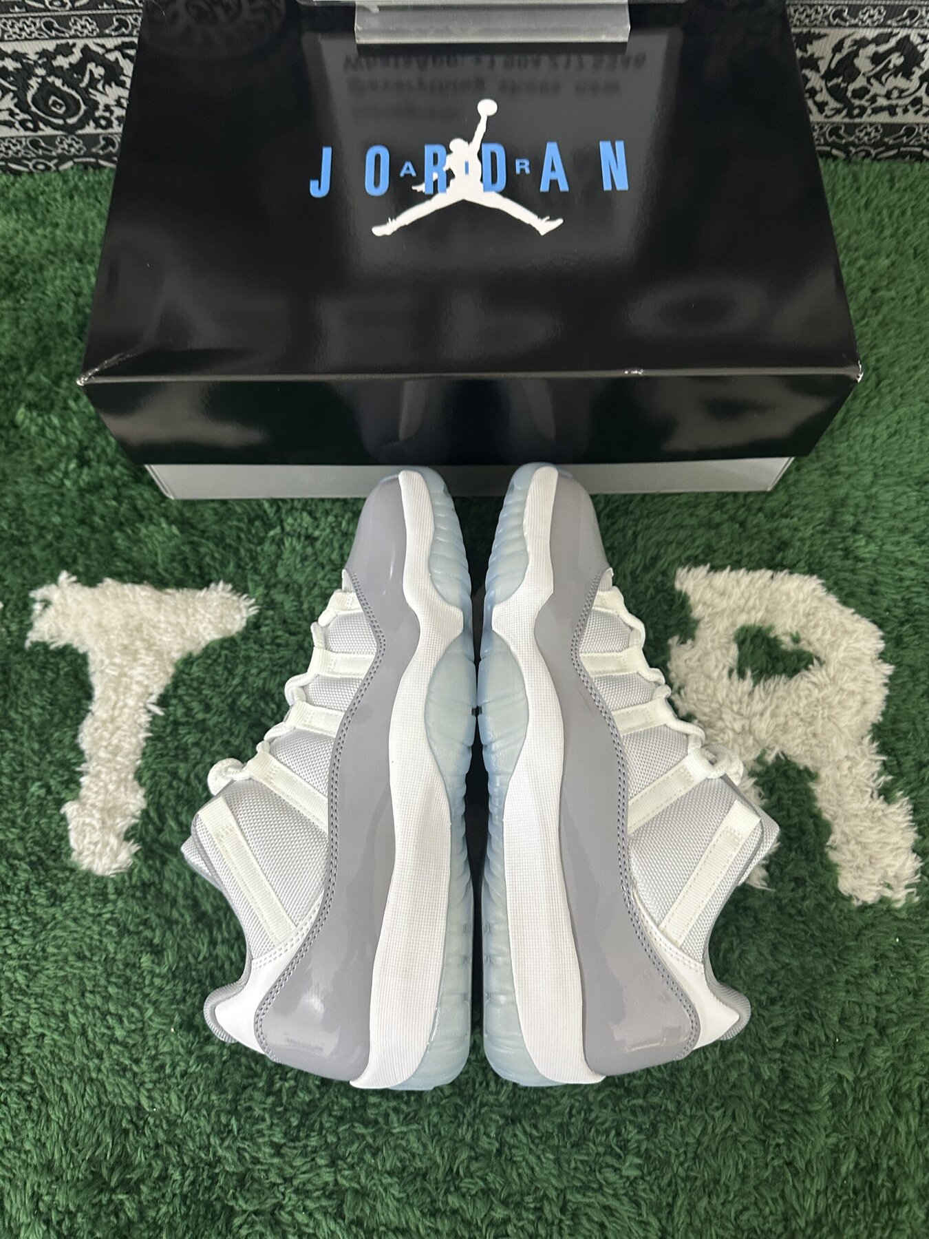 AJ11 Low Cement Gray - Image 2