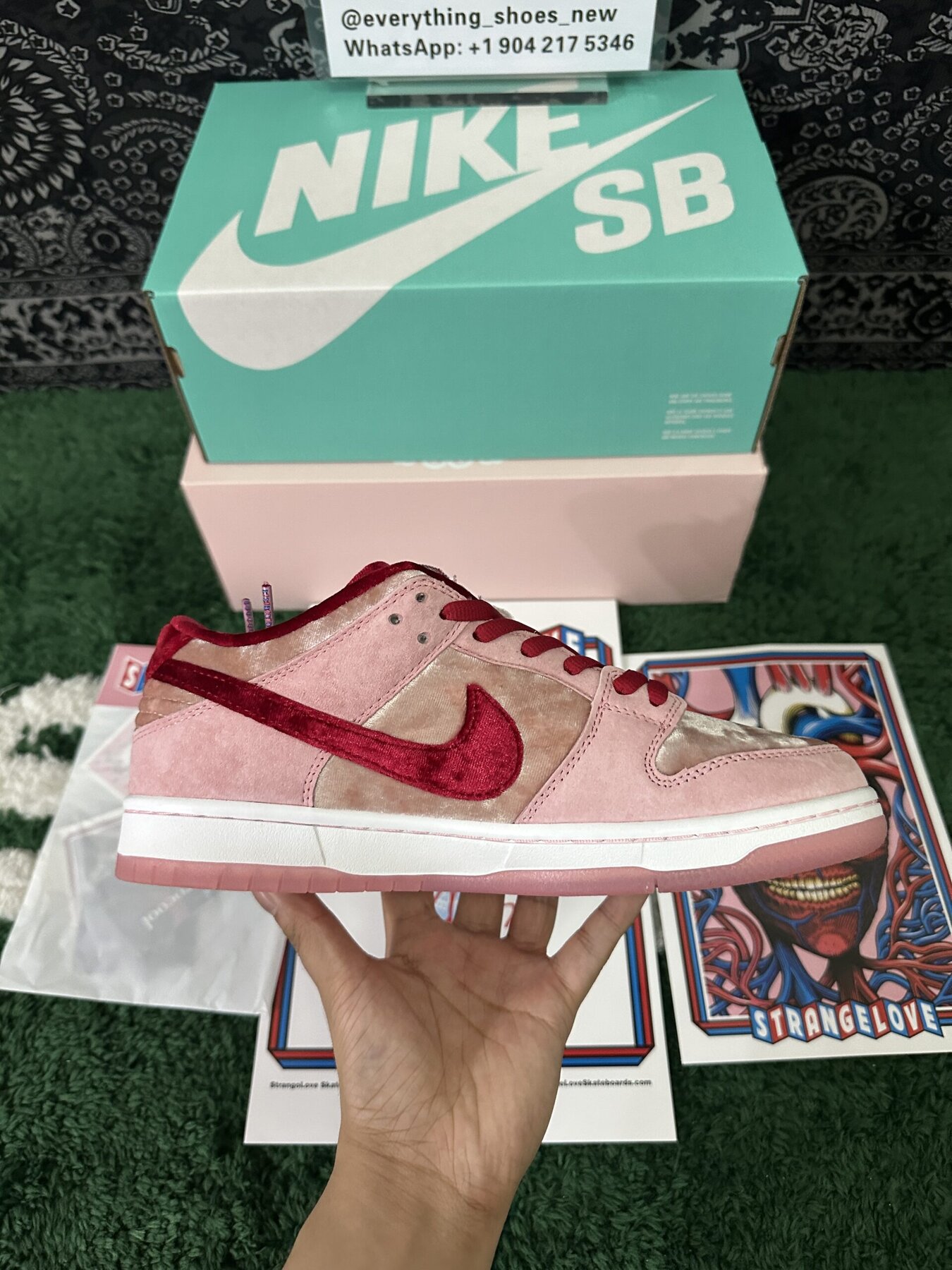 SB Dunk Low StrangeLove Skateboards (Special Box) - Image 6