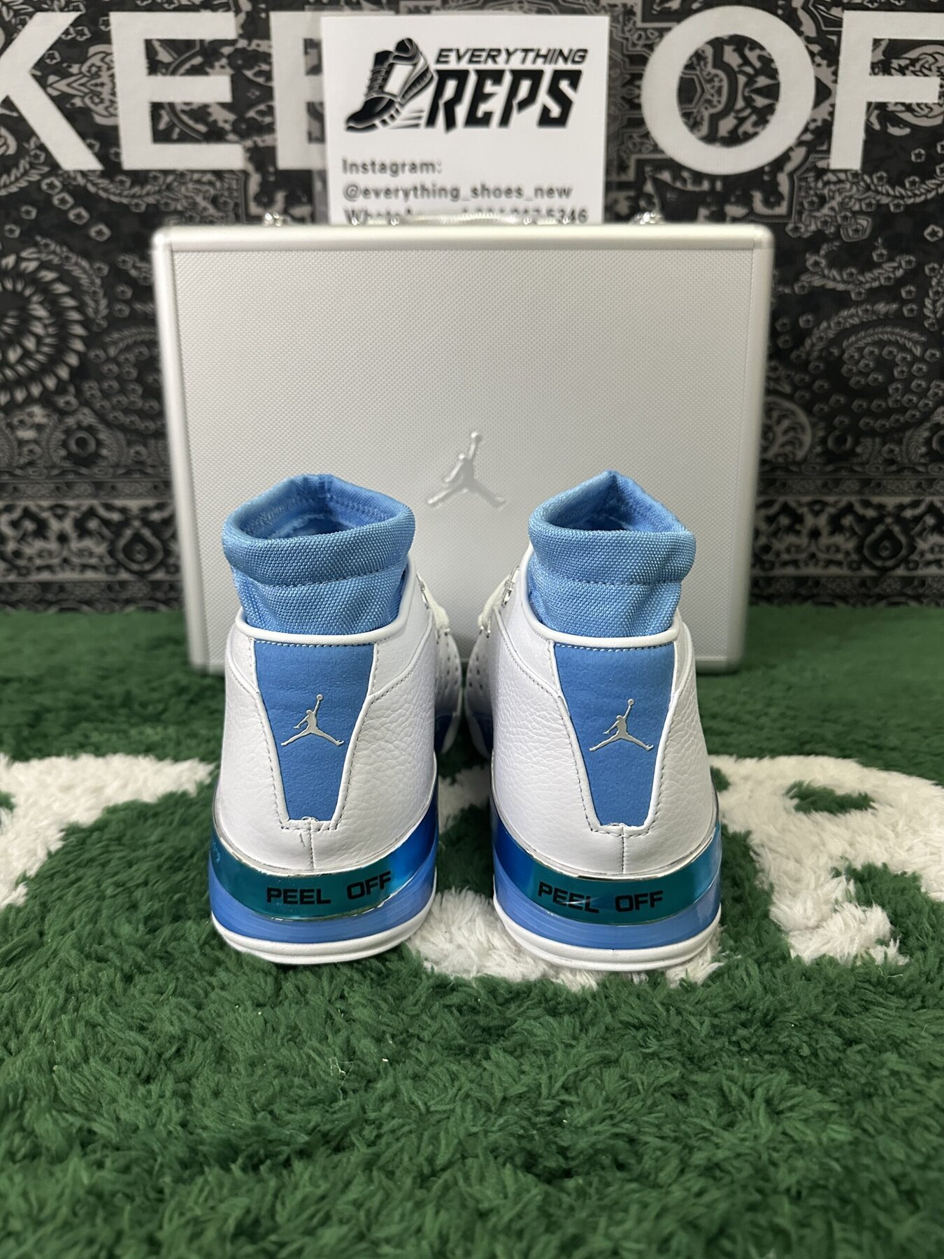 AJ17 Retro Low SP University Blue - Image 10