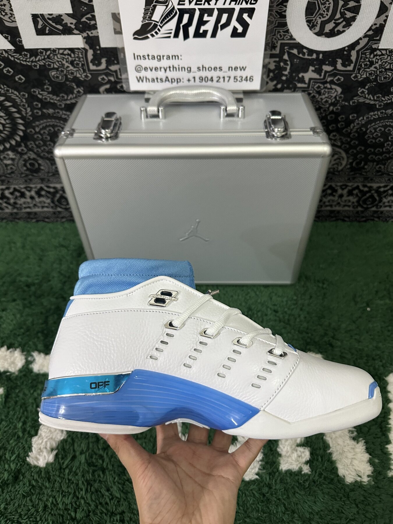 AJ17 Retro Low SP University Blue - Image 9