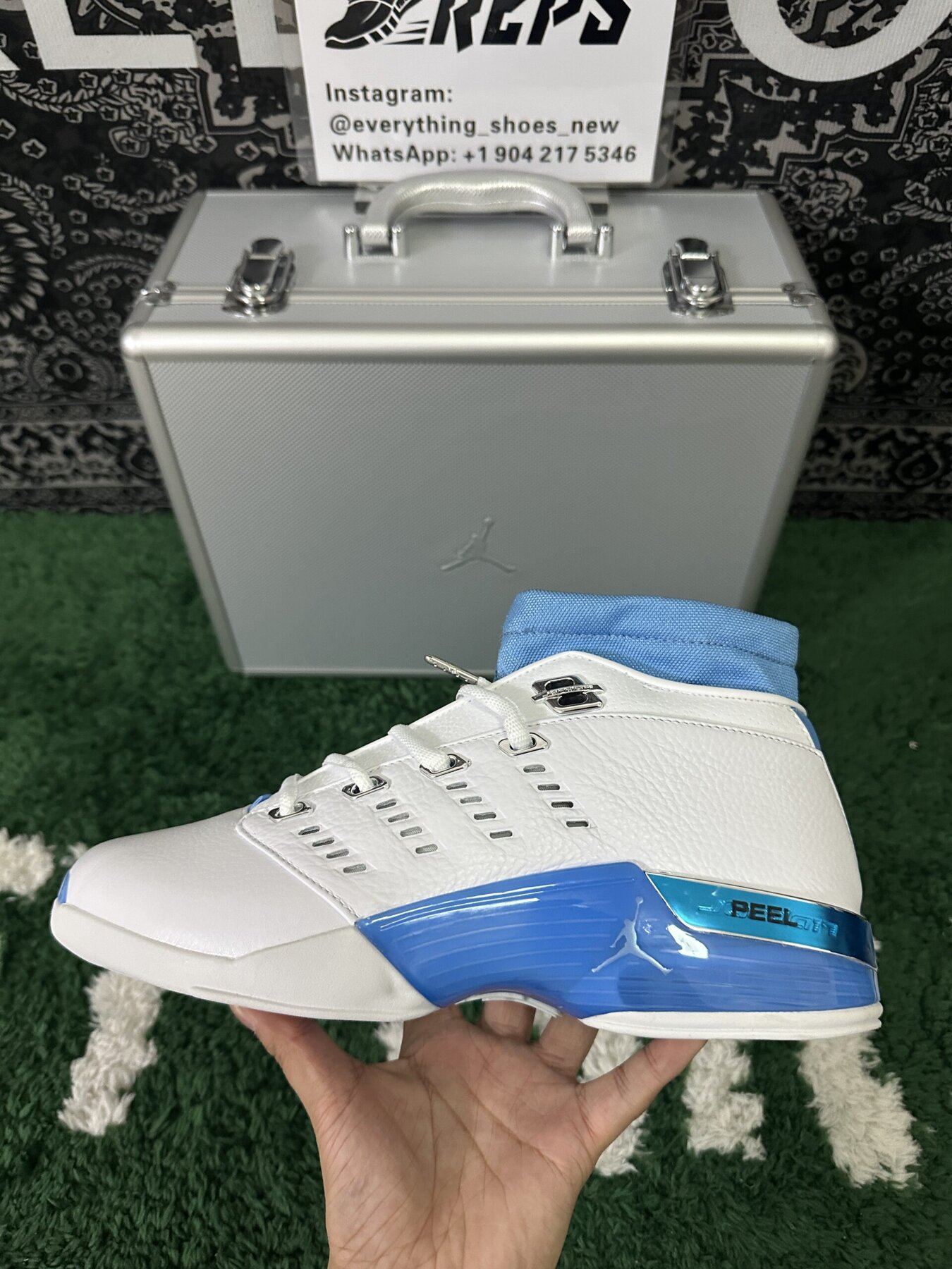 AJ17 Retro Low SP University Blue - Image 8