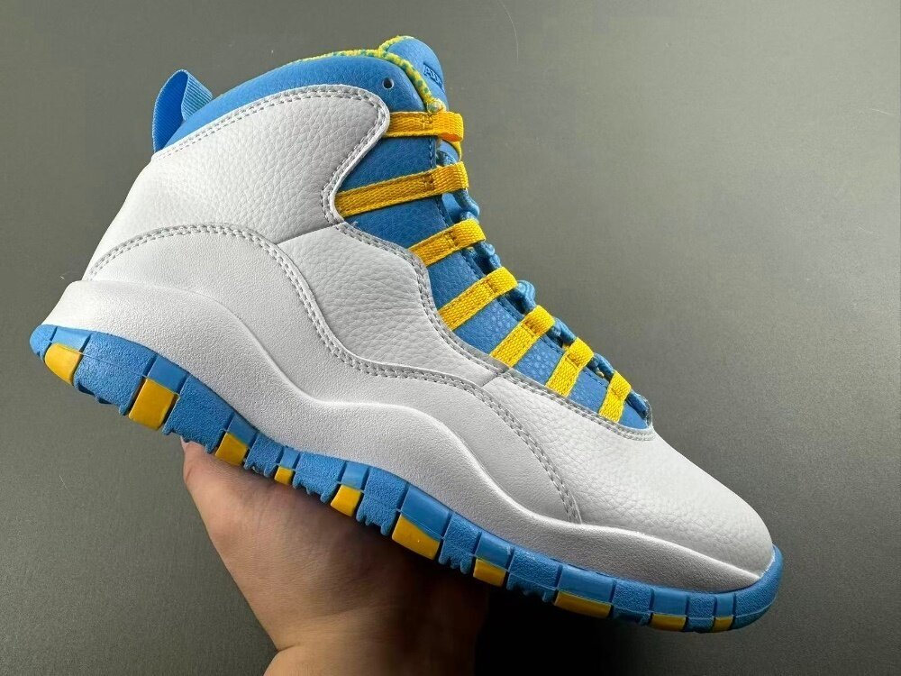 AJ10 Retro North Carolina Blue Custom - Image 5