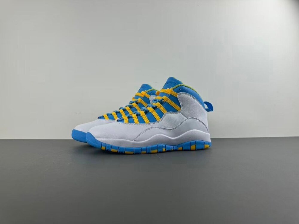 AJ10 Retro North Carolina Blue Custom - Image 4