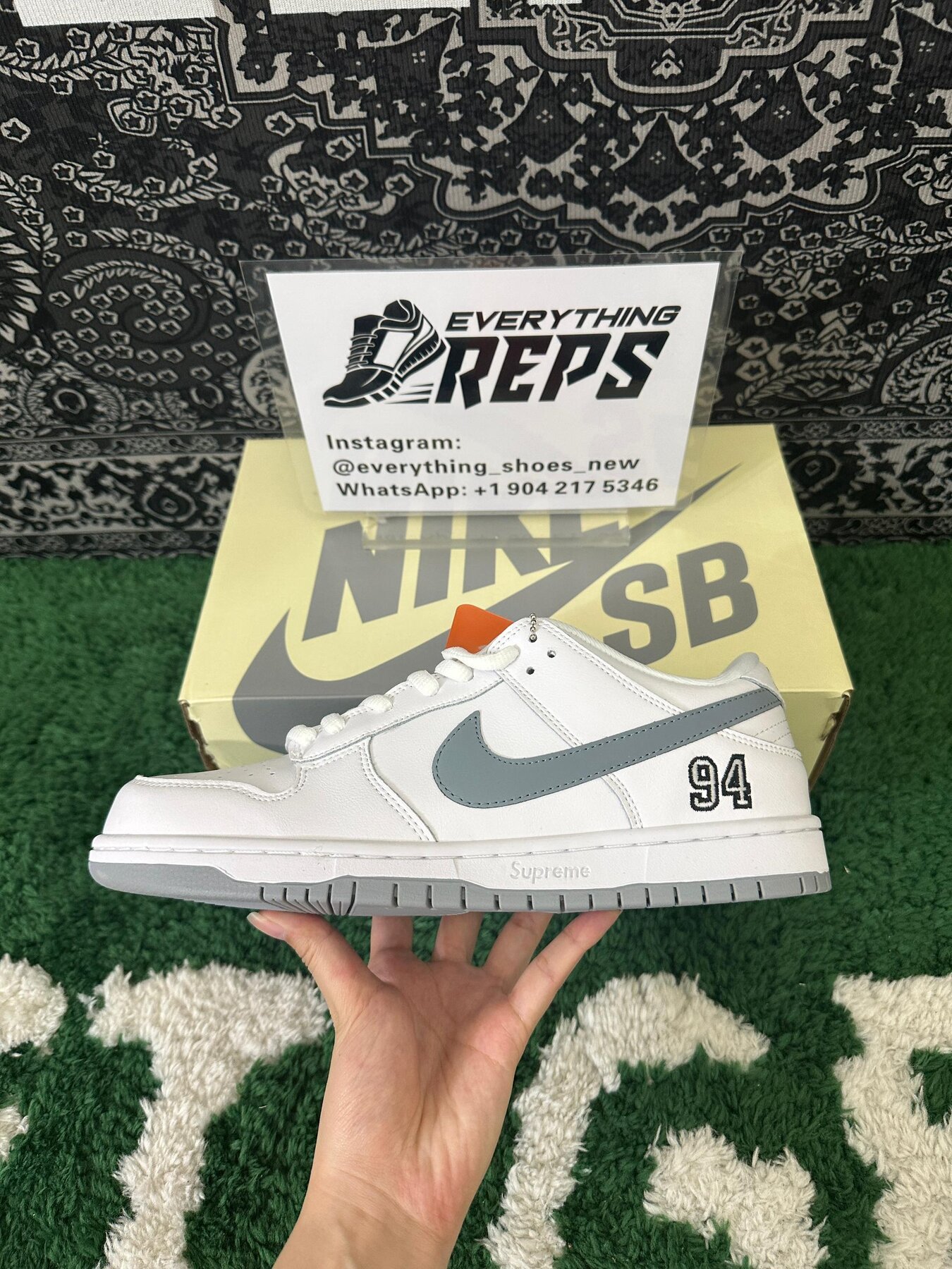 SB Dunk Low Supreme 94 White Metallic Silver - Image 7