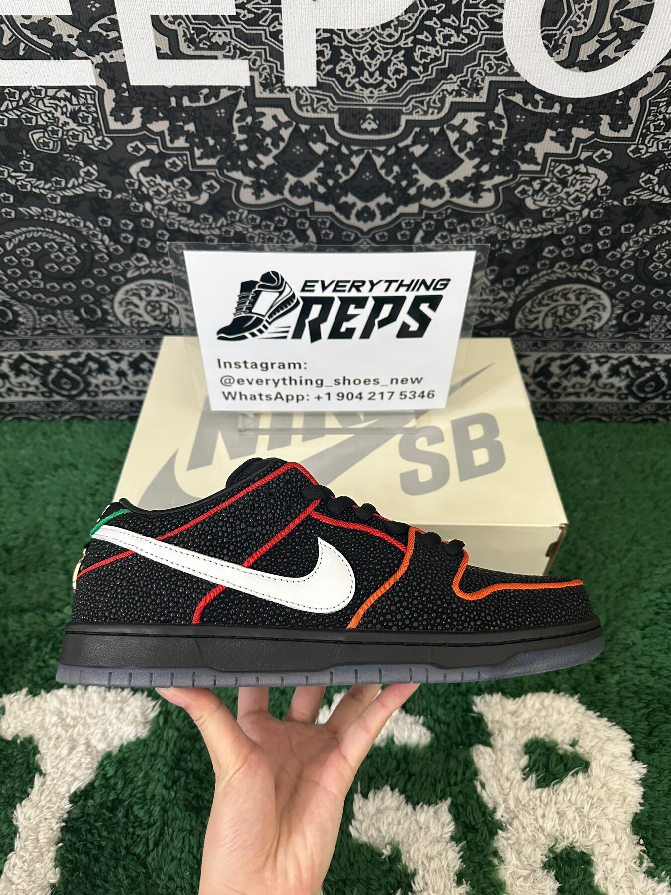 SB Dunk Low Bronx Girls Skate - Image 8
