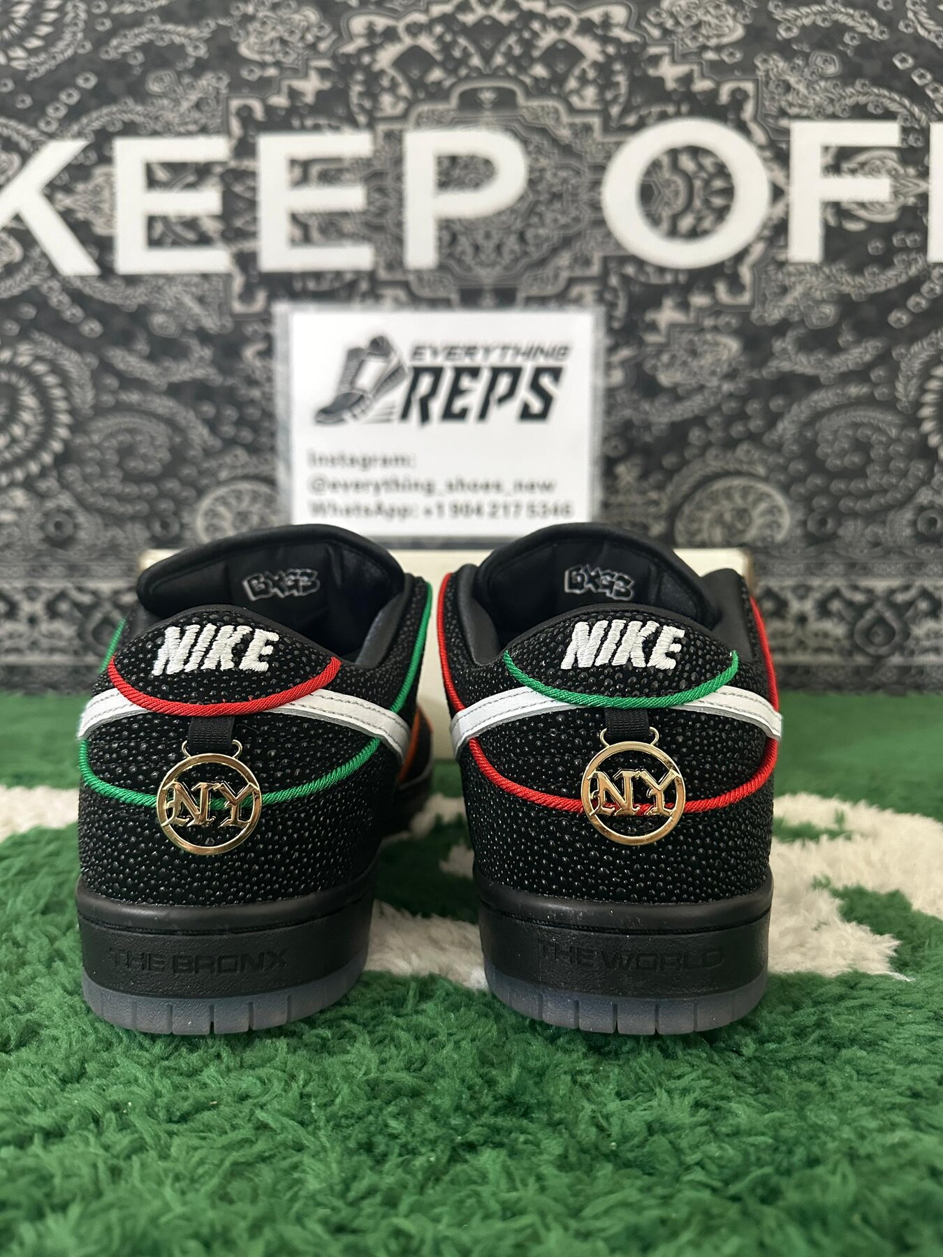 SB Dunk Low Bronx Girls Skate - Image 4