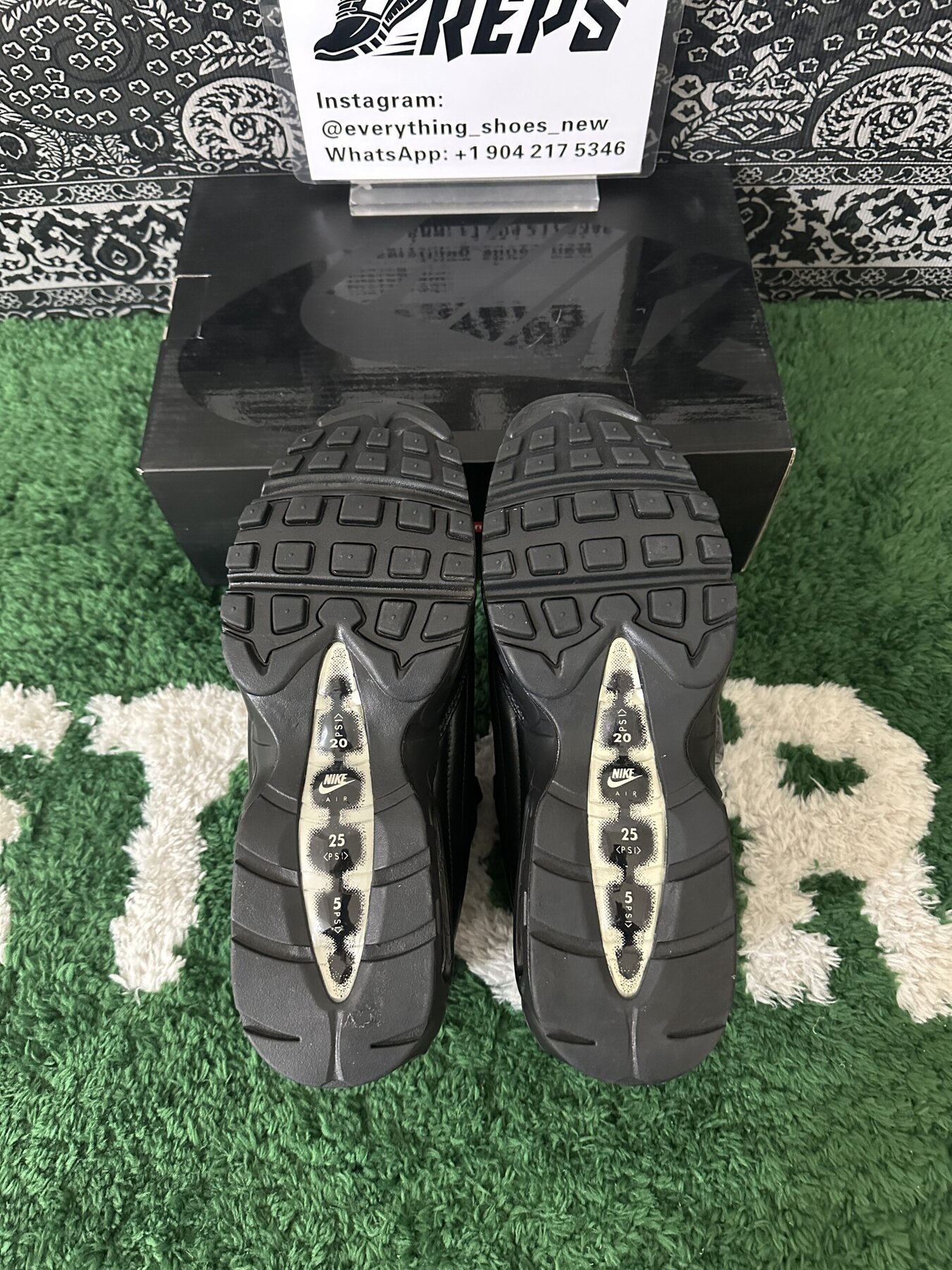 Air Max 95 Lux Supreme Triple Black - Image 4