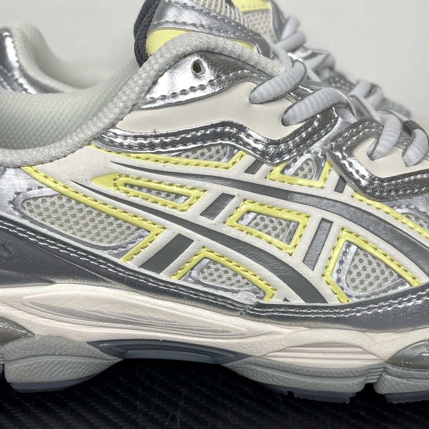 ASICS Gel-NYC EMMI White Huddle Yellow - Image 2