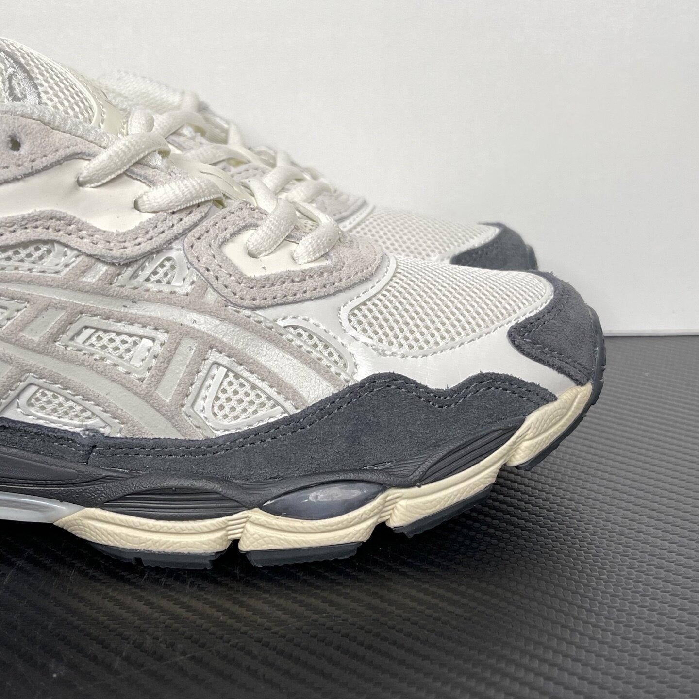 ASICS Gel-NYC White Smoke Grey - Image 3