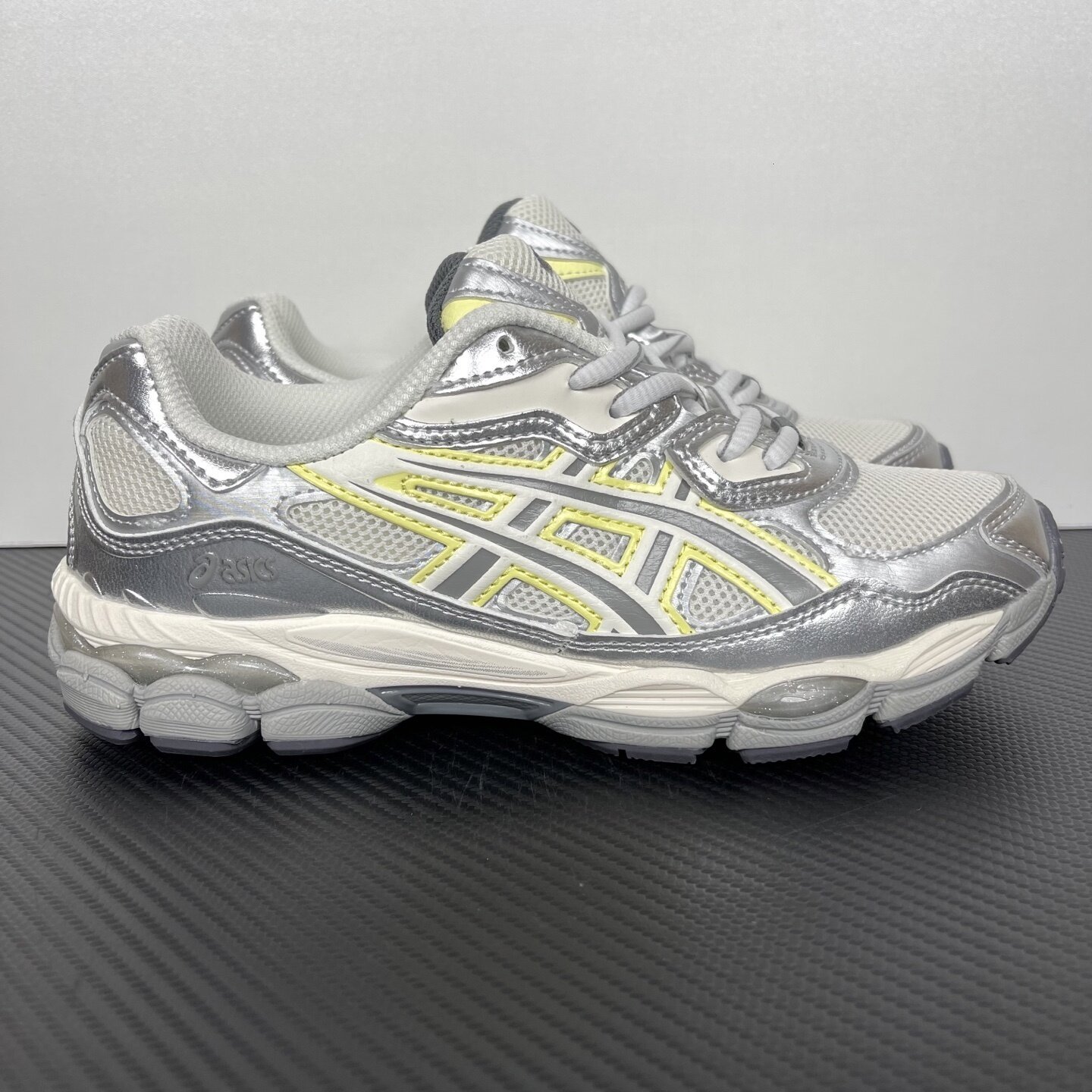 ASICS Gel-NYC EMMI White Huddle Yellow - Image 3