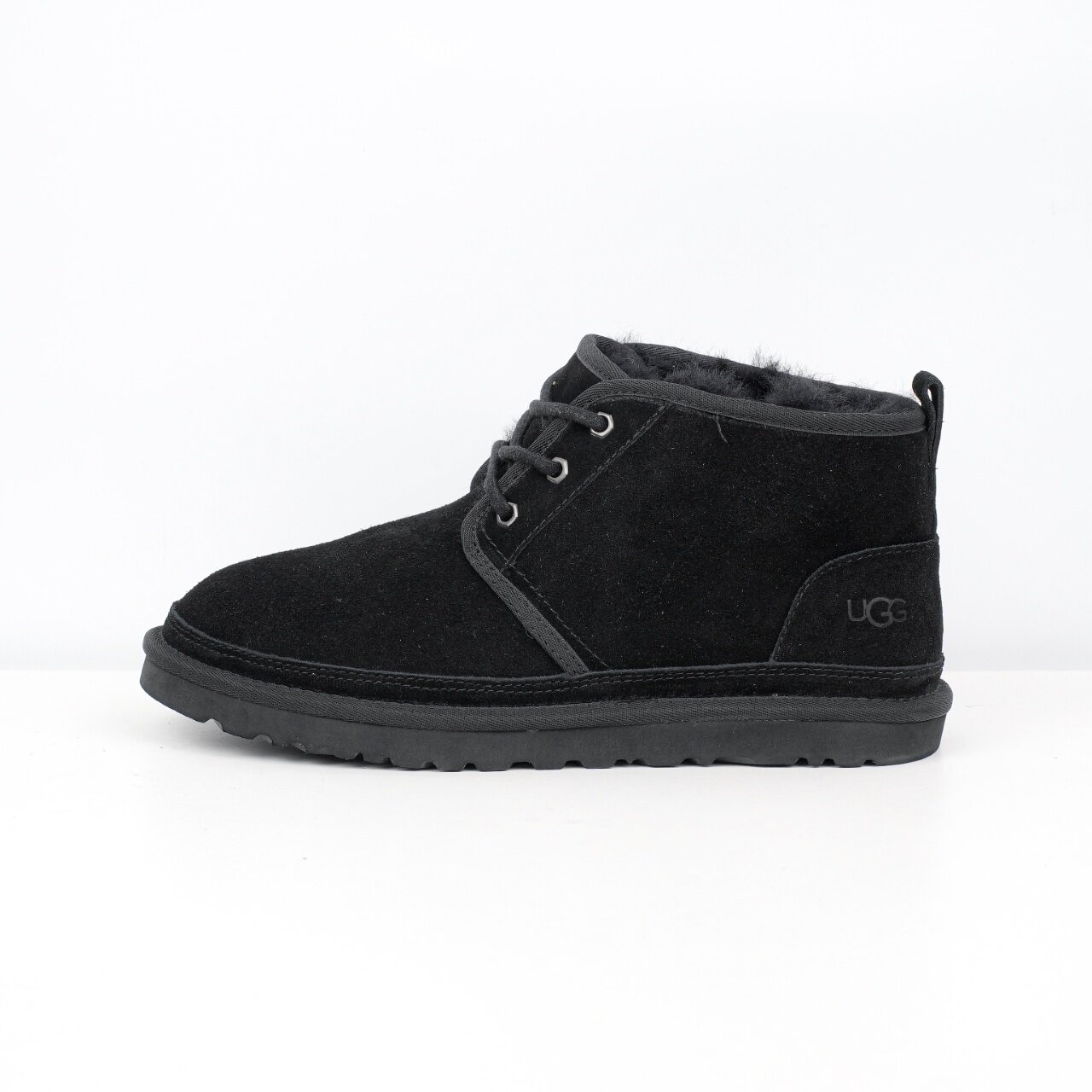 UGG Neumel Boot Black - Image 4