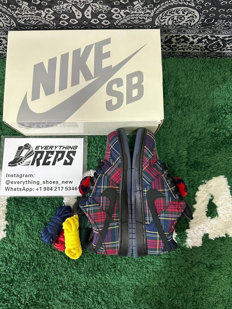 SB Dunk Low Nardwuar - Image 6
