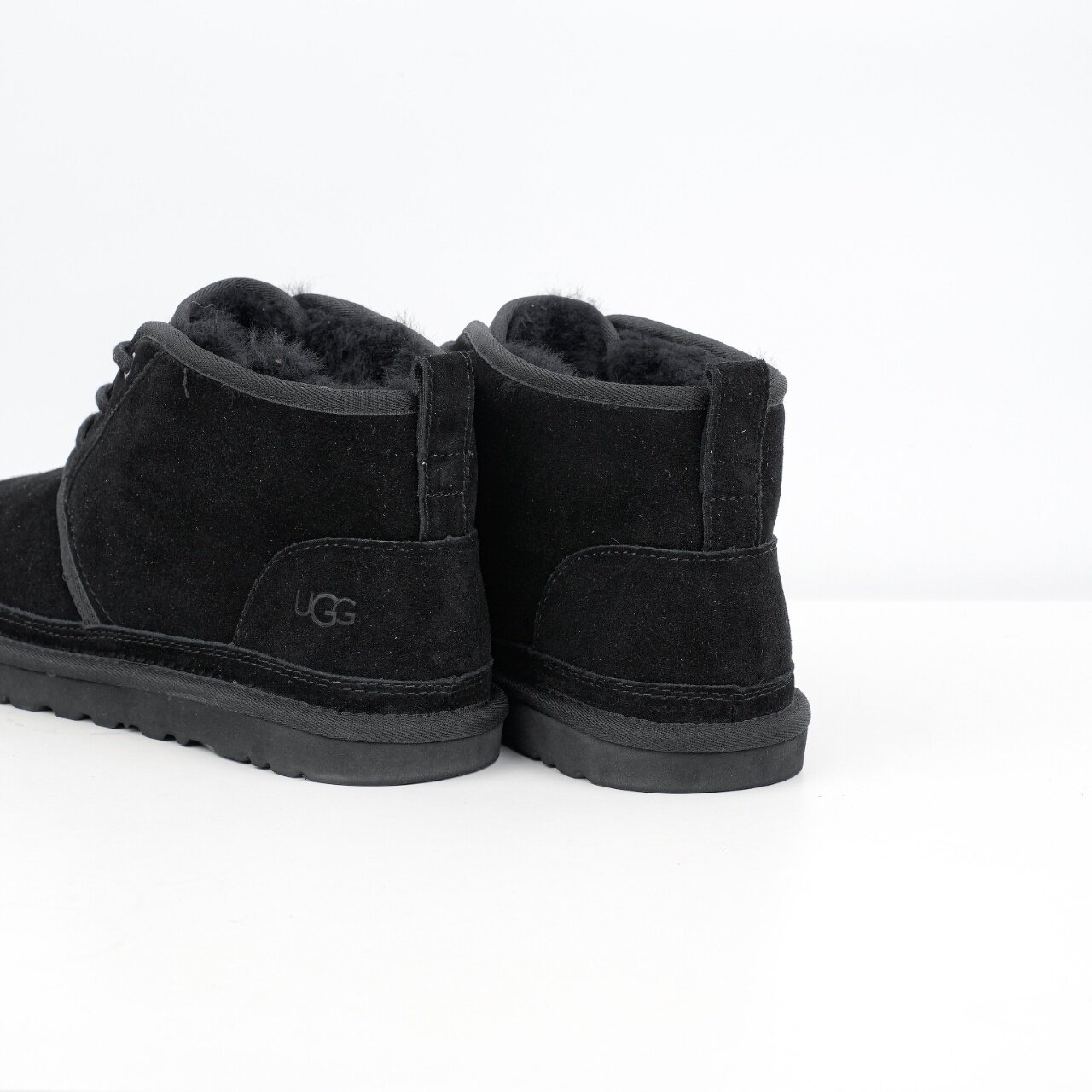 UGG Neumel Boot Black - Image 7
