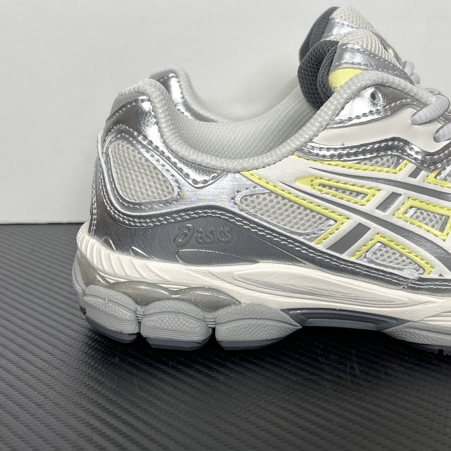 ASICS Gel-NYC EMMI White Huddle Yellow - Image 8