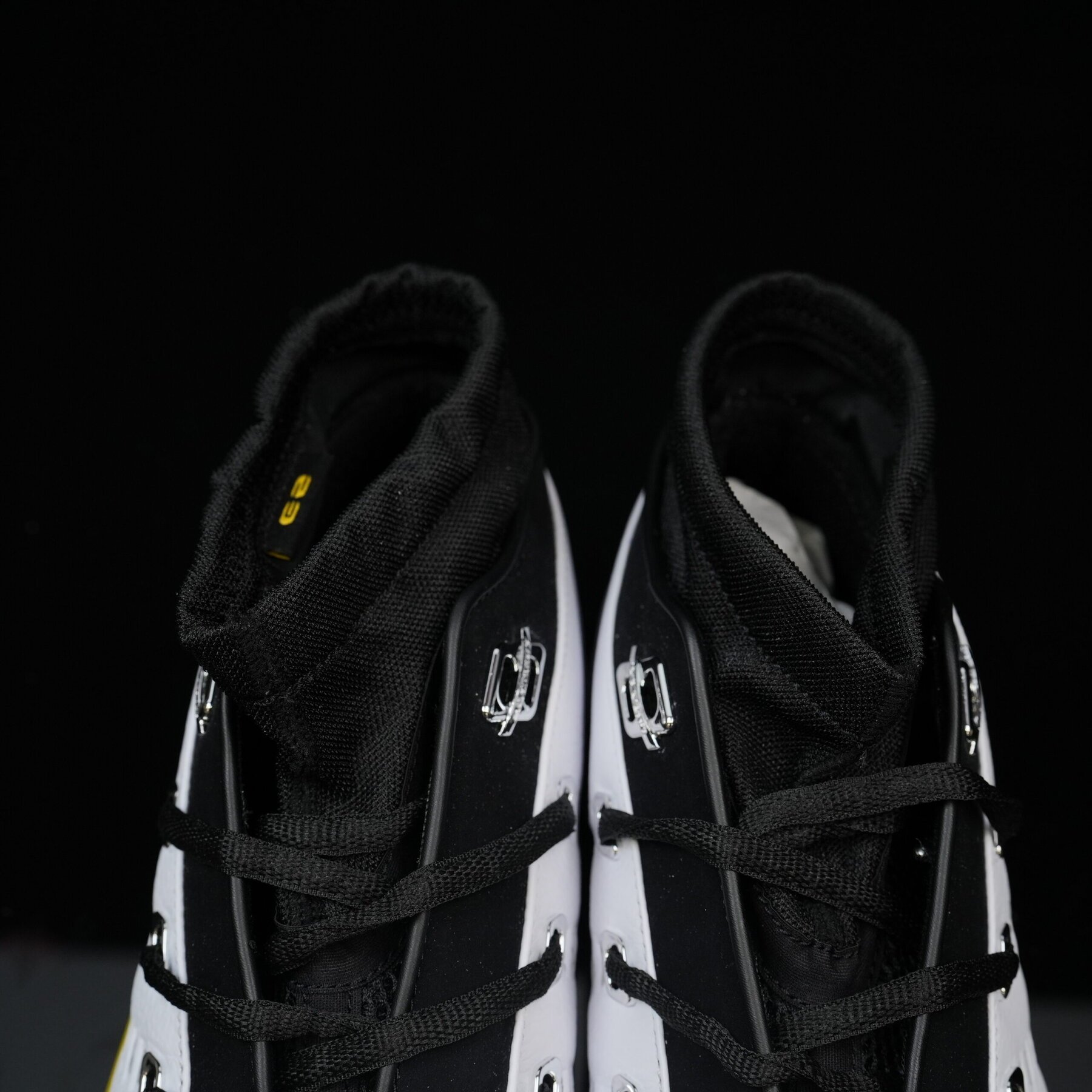 AJ17 Low "Lightning - Image 8