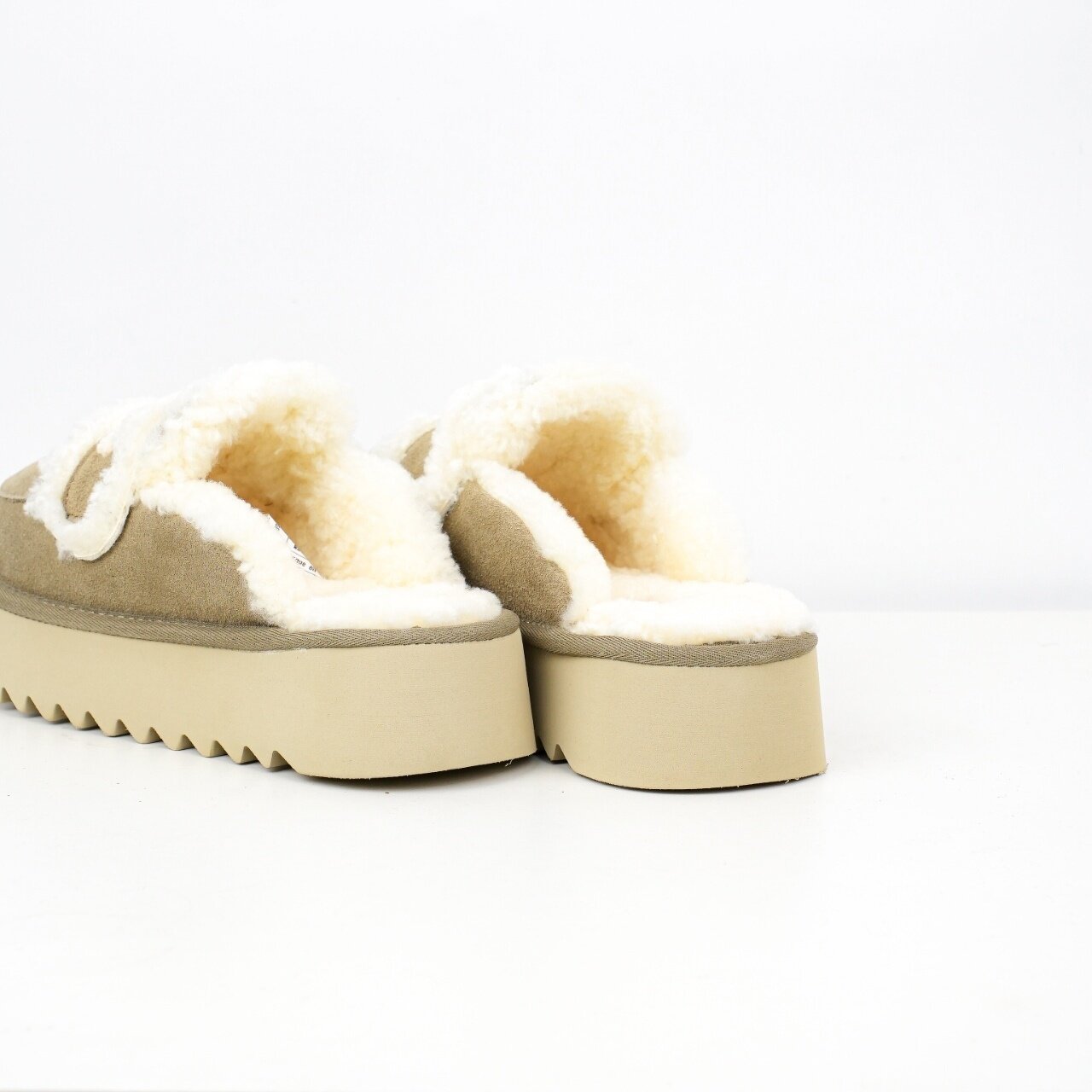 Ugg Australian Shepherd Rilee Platform Butterscotch - Image 9
